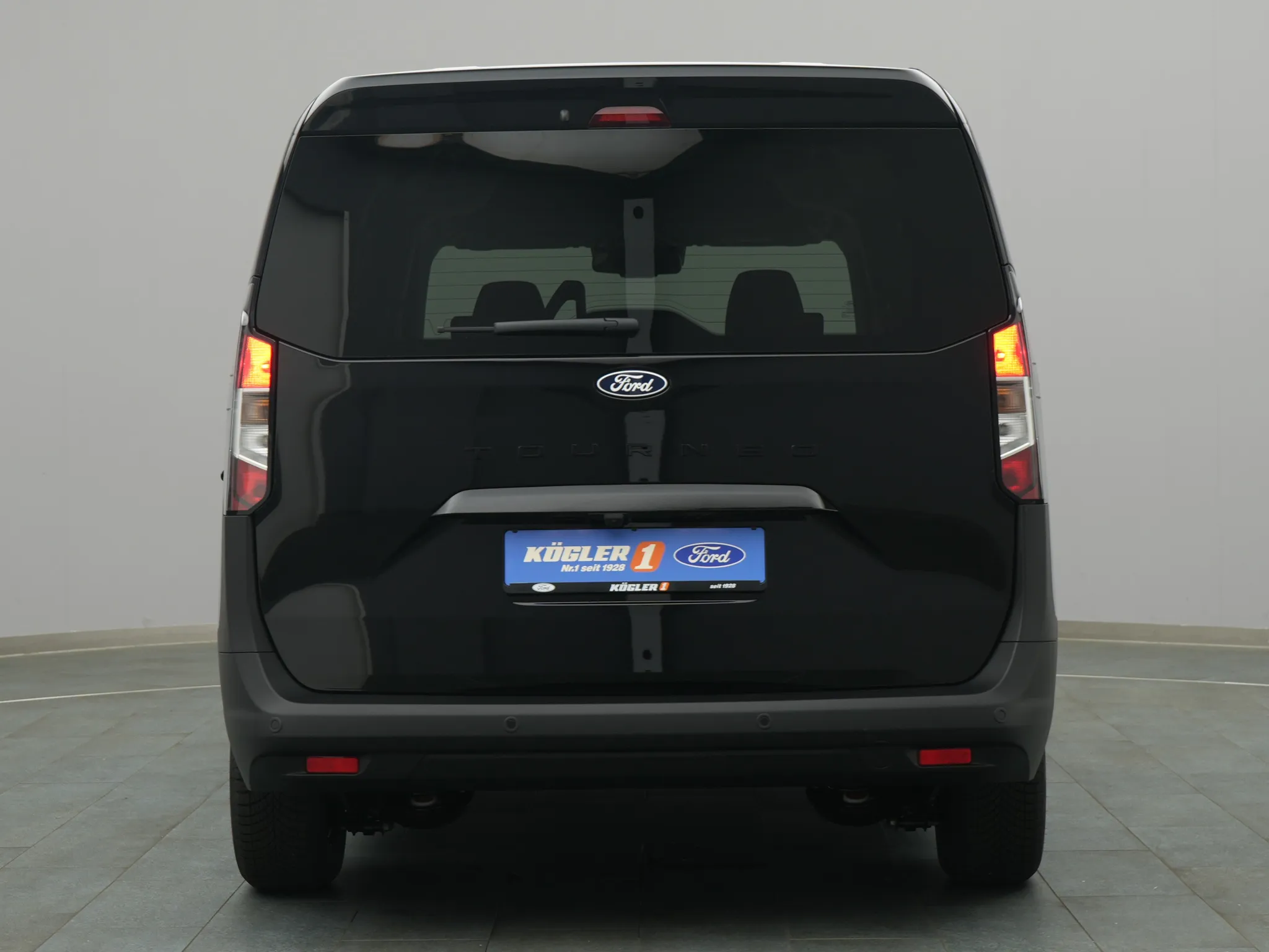 Ford Tourneo Courier Trend – Bild 7