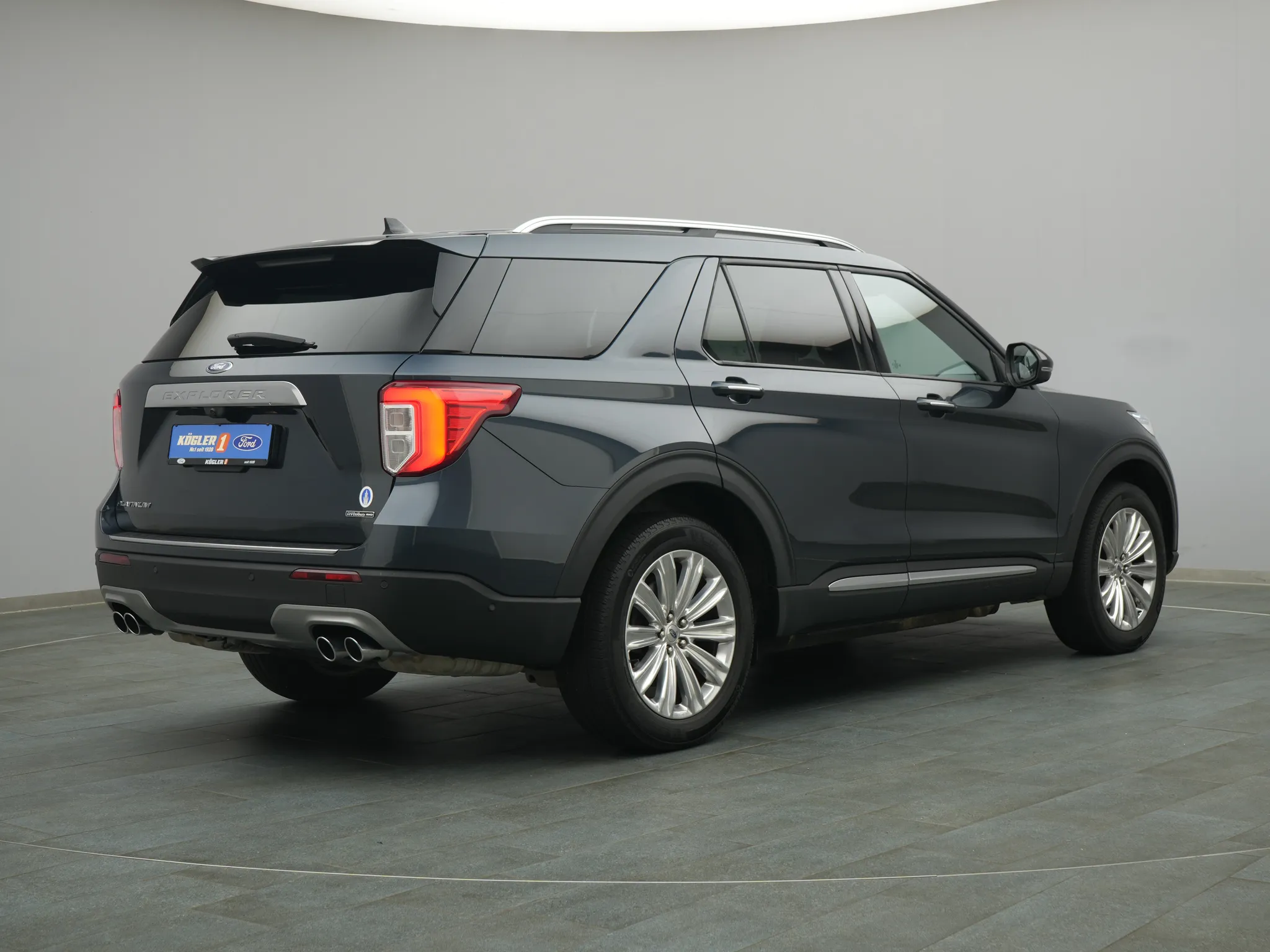 Ford Explorer Platinum – Bild 4