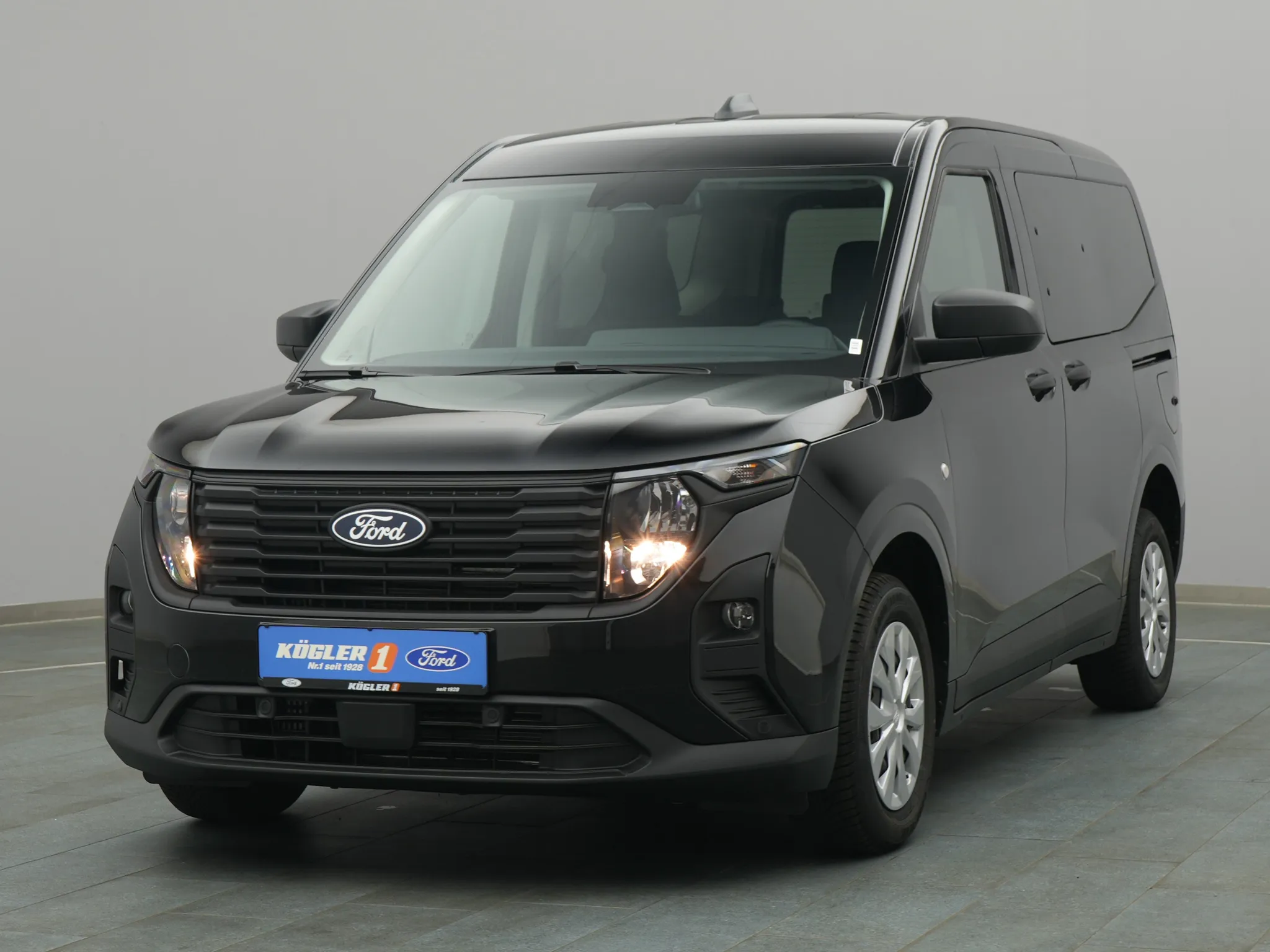 Ford Tourneo Courier Trend 125PS / Winter-P. / PDC Bild