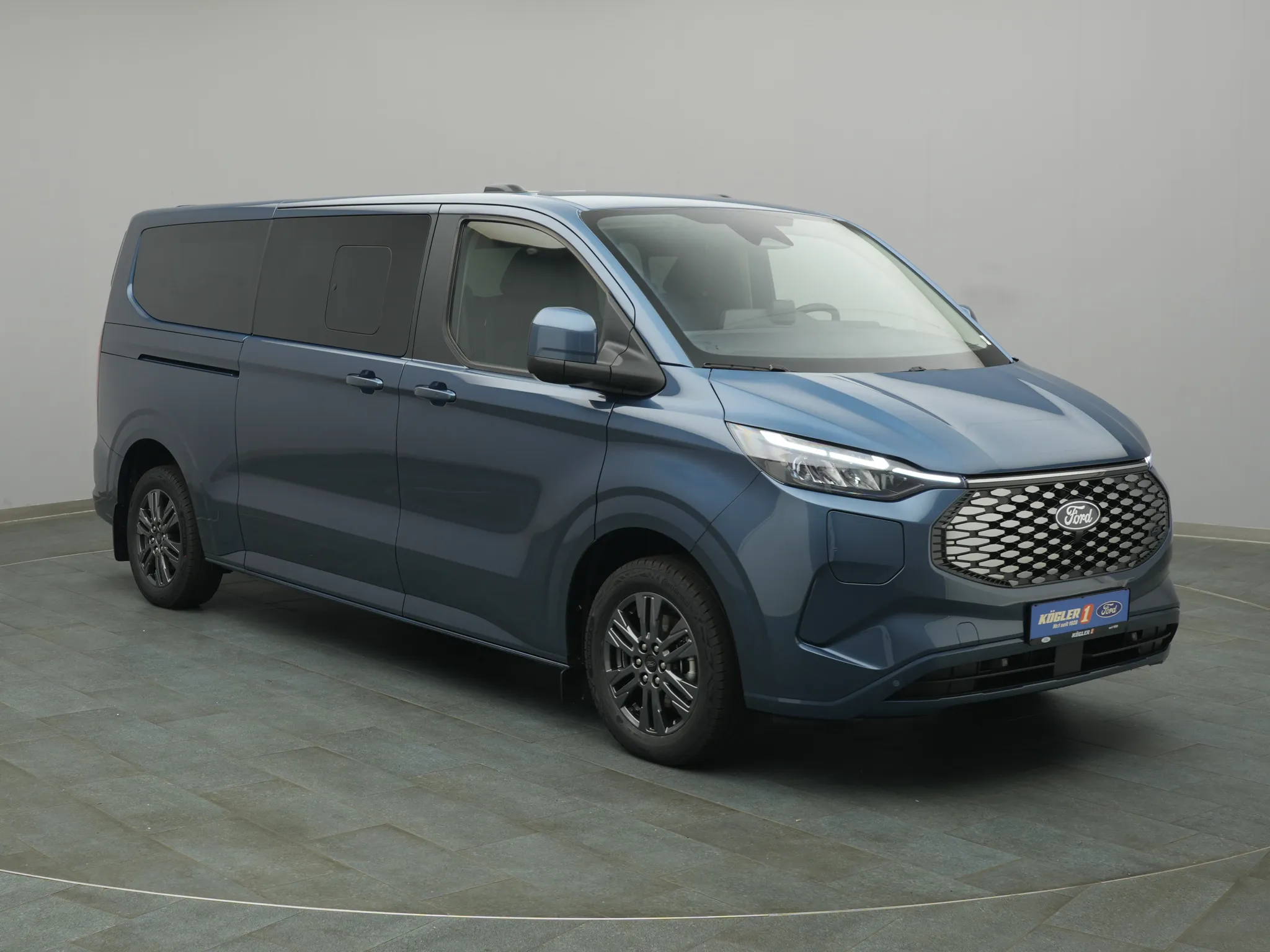 Ford E-Tourneo Custom – Bild 5