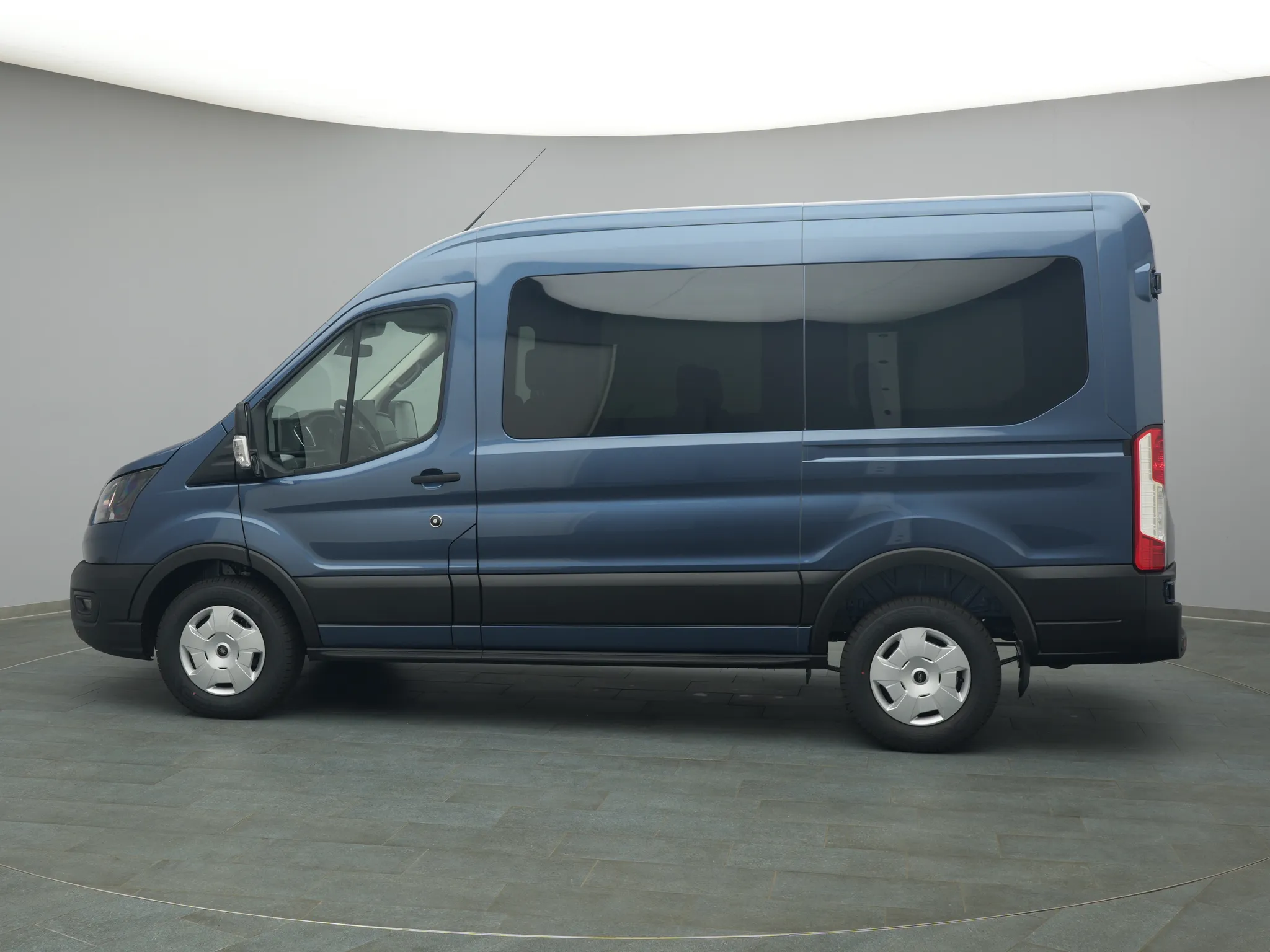 Ford Transit Kombi – Bild 3