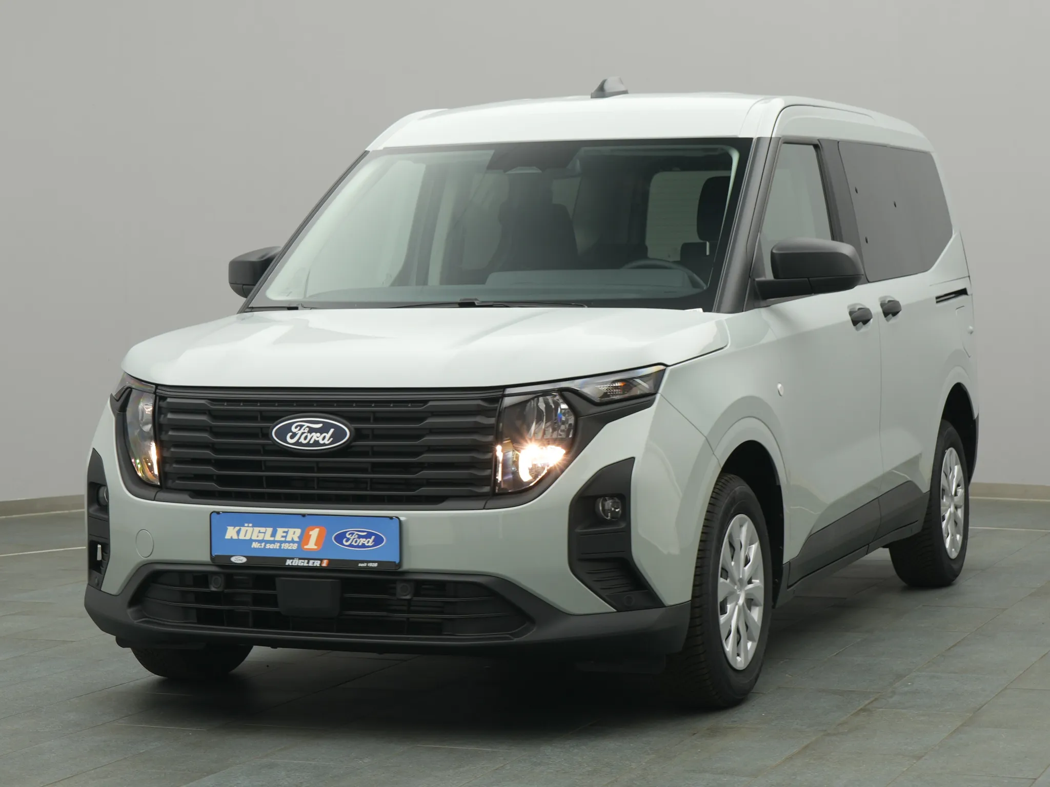 Ford Tourneo Courier Trend 125PS / Winter-P. / PDC Bild