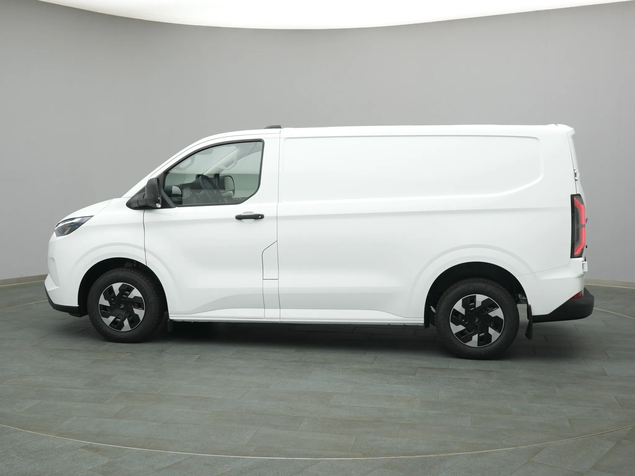 Ford E-Transit Custom Kasten – Bild 3