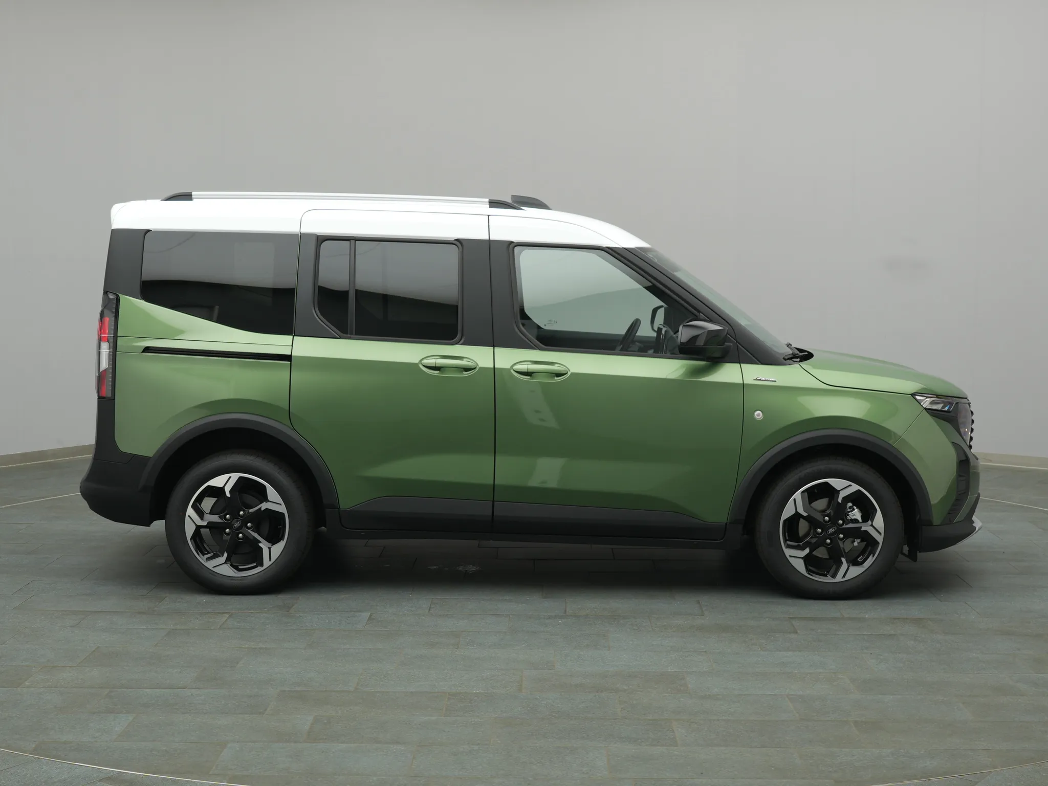 Ford Tourneo Courier Active – Bild 8