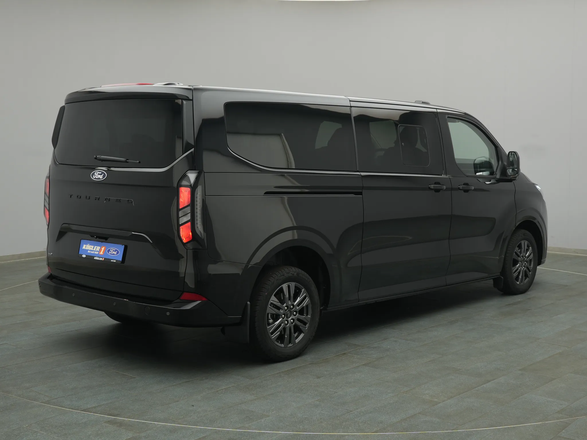 Ford Tourneo Custom – Bild 4