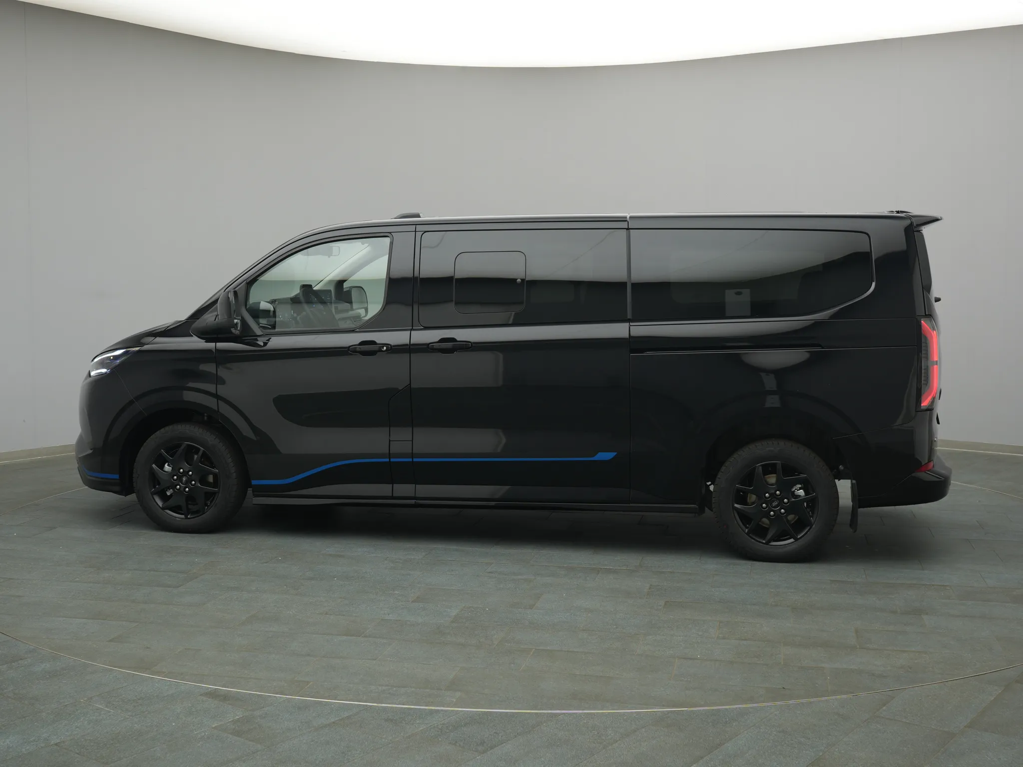 Ford Tourneo Custom – Bild 3
