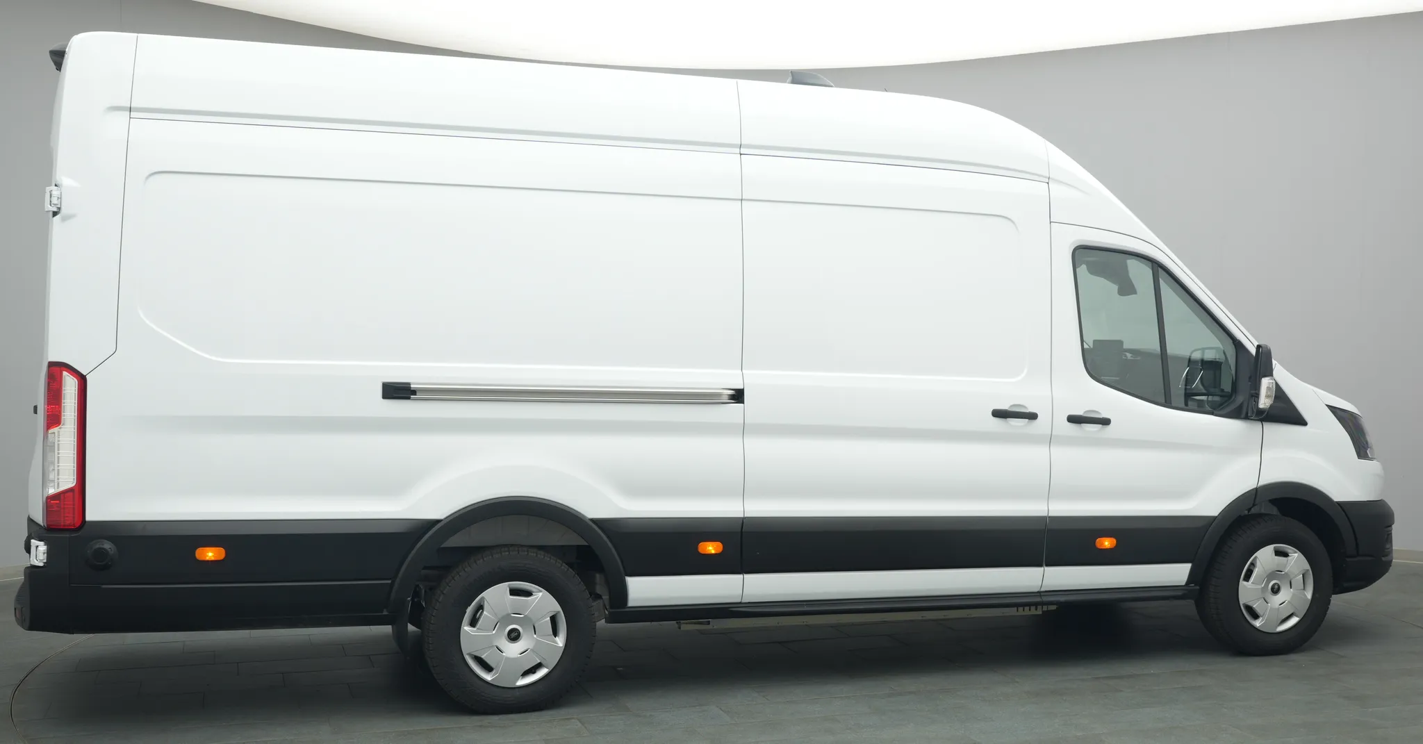 Ford E-Transit Kasten – Bild 3