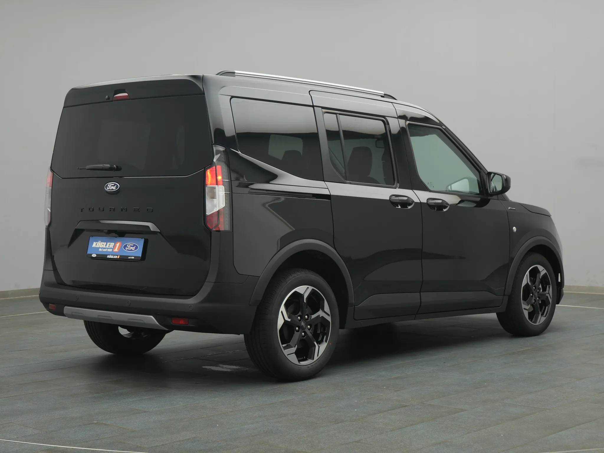 Ford Tourneo Courier Active – Bild 4