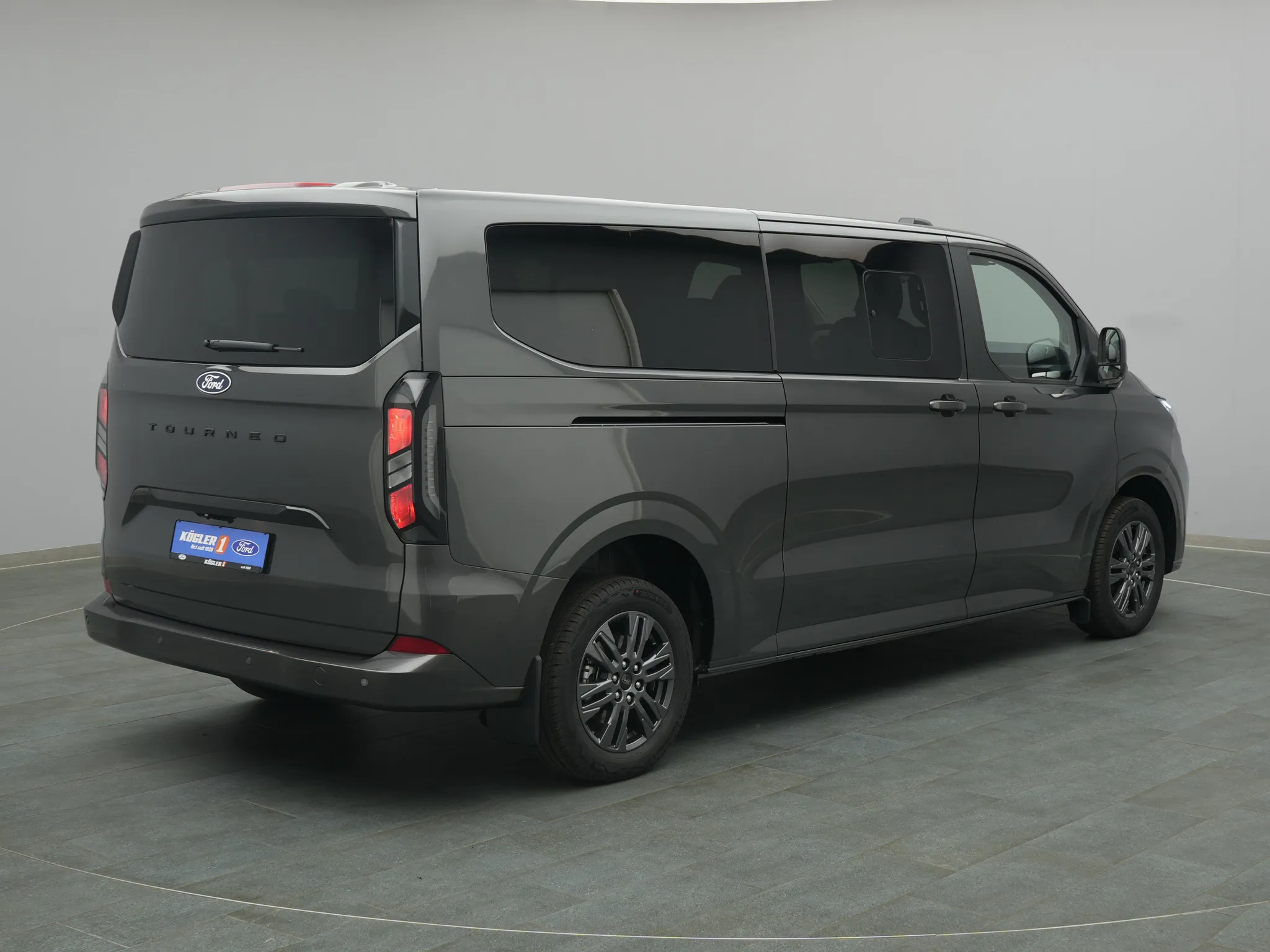 Ford Tourneo Custom – Bild 4