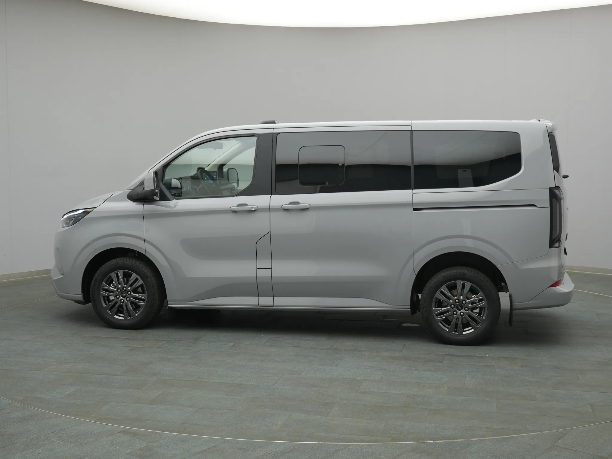 Ford Tourneo Custom – Bild 3