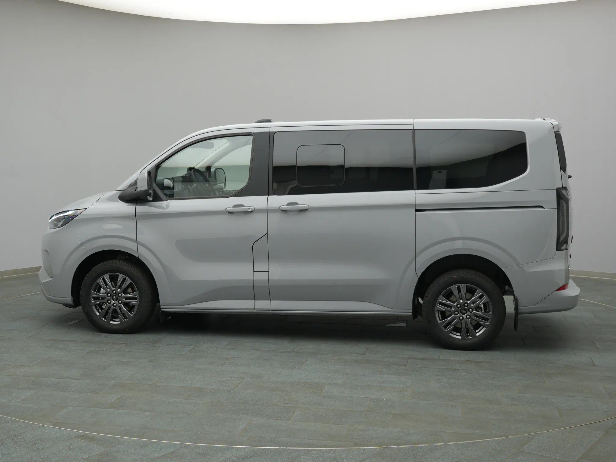 Ford Tourneo Custom – Bild 3