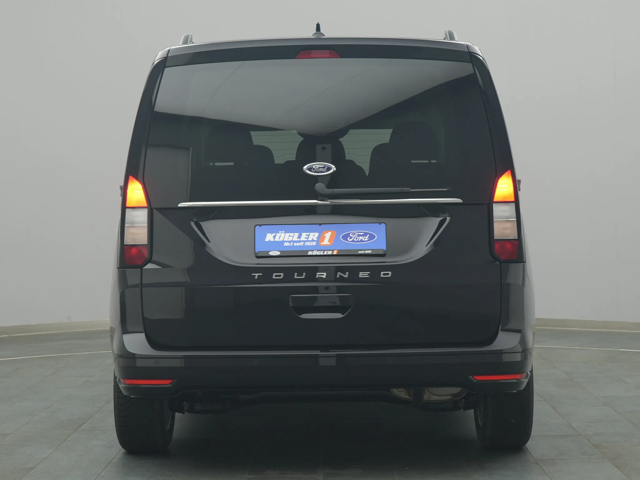 Ford Tourneo Connect Titanium – Bild 7