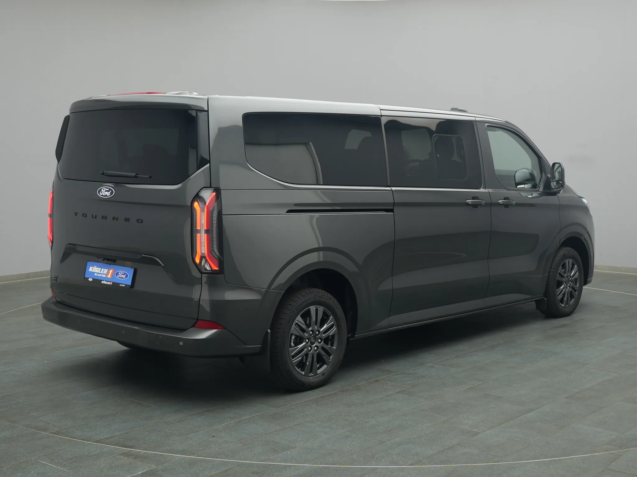 Ford E-Tourneo Custom – Bild 4