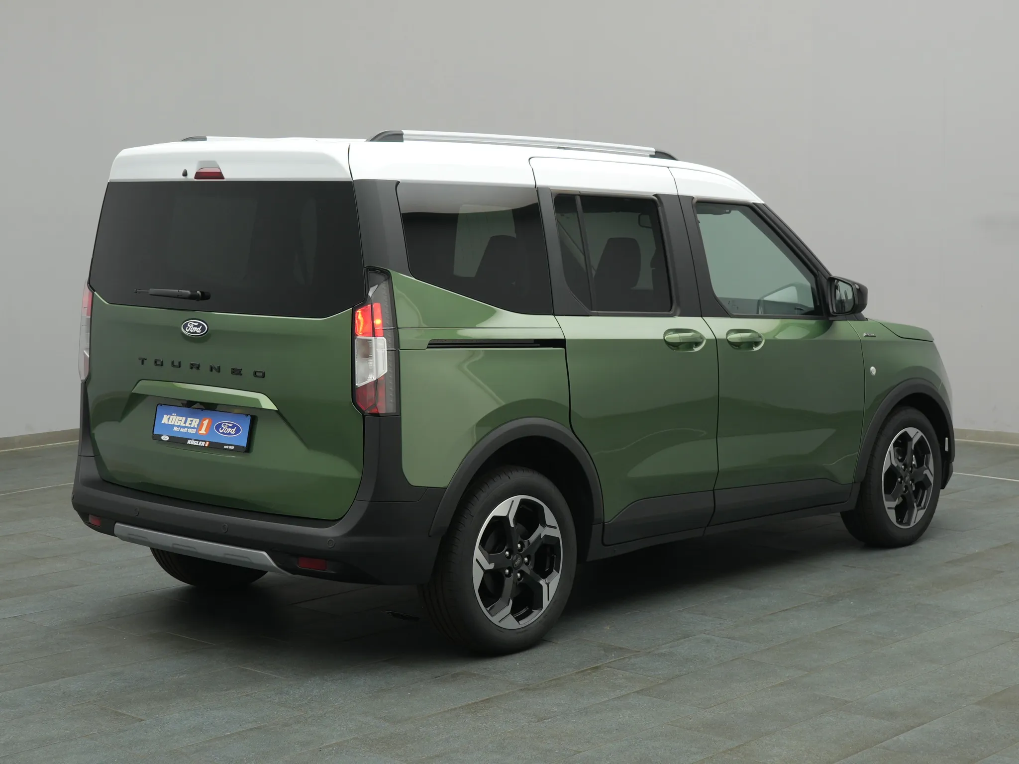 Ford Tourneo Courier Active – Bild 4
