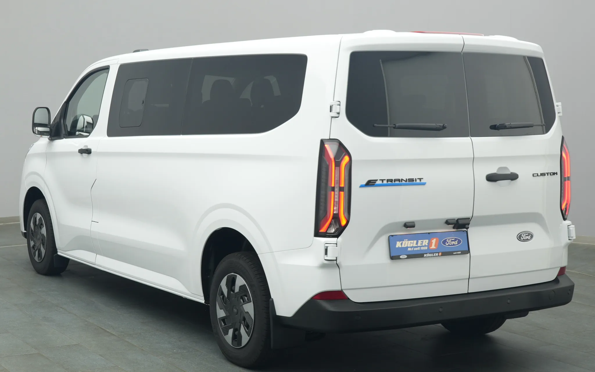 Ford E-Transit Custom Kombi – Bild 2