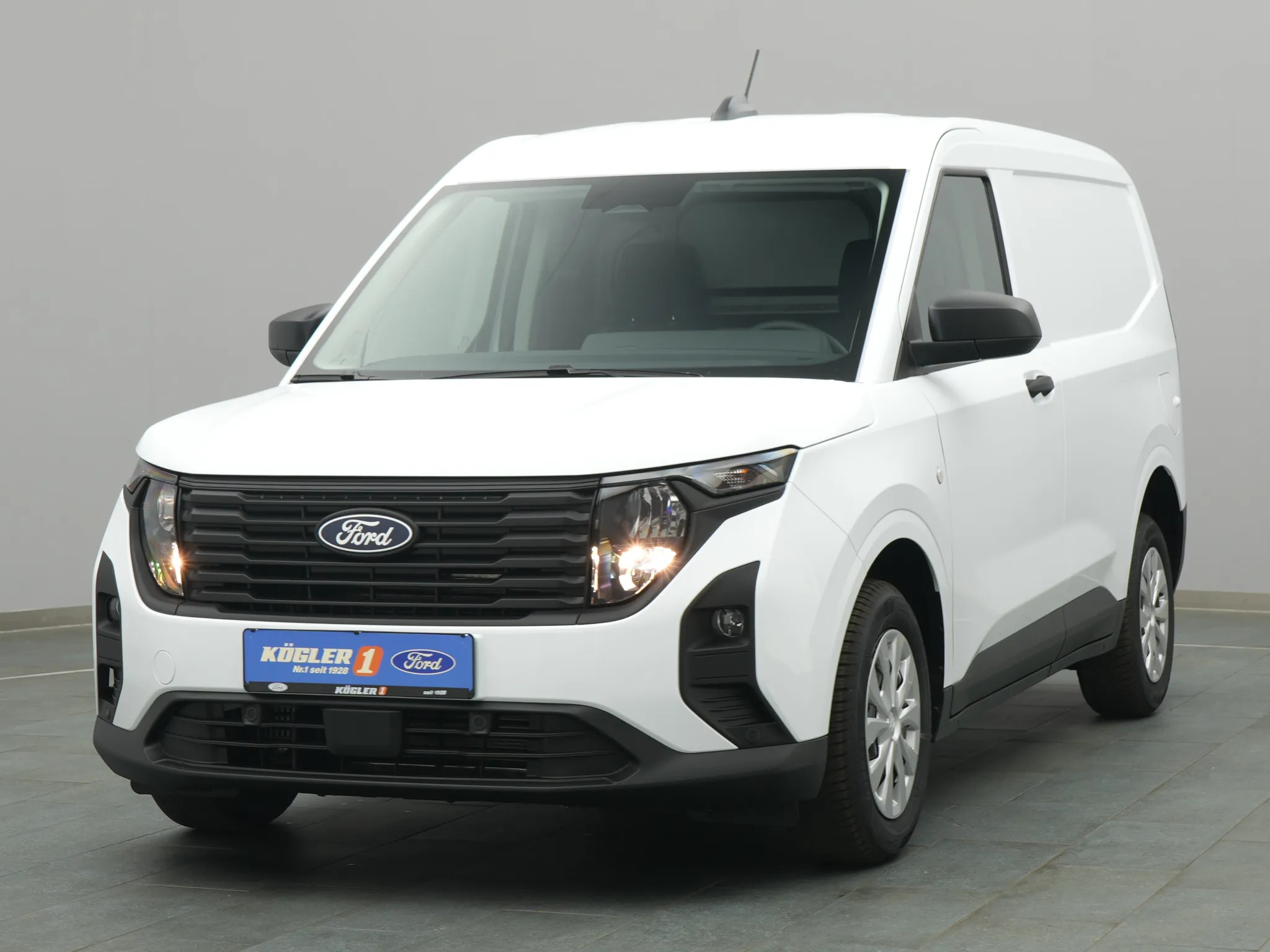 Ford Transit Courier Kasten Trend 100PS / PDC Bild