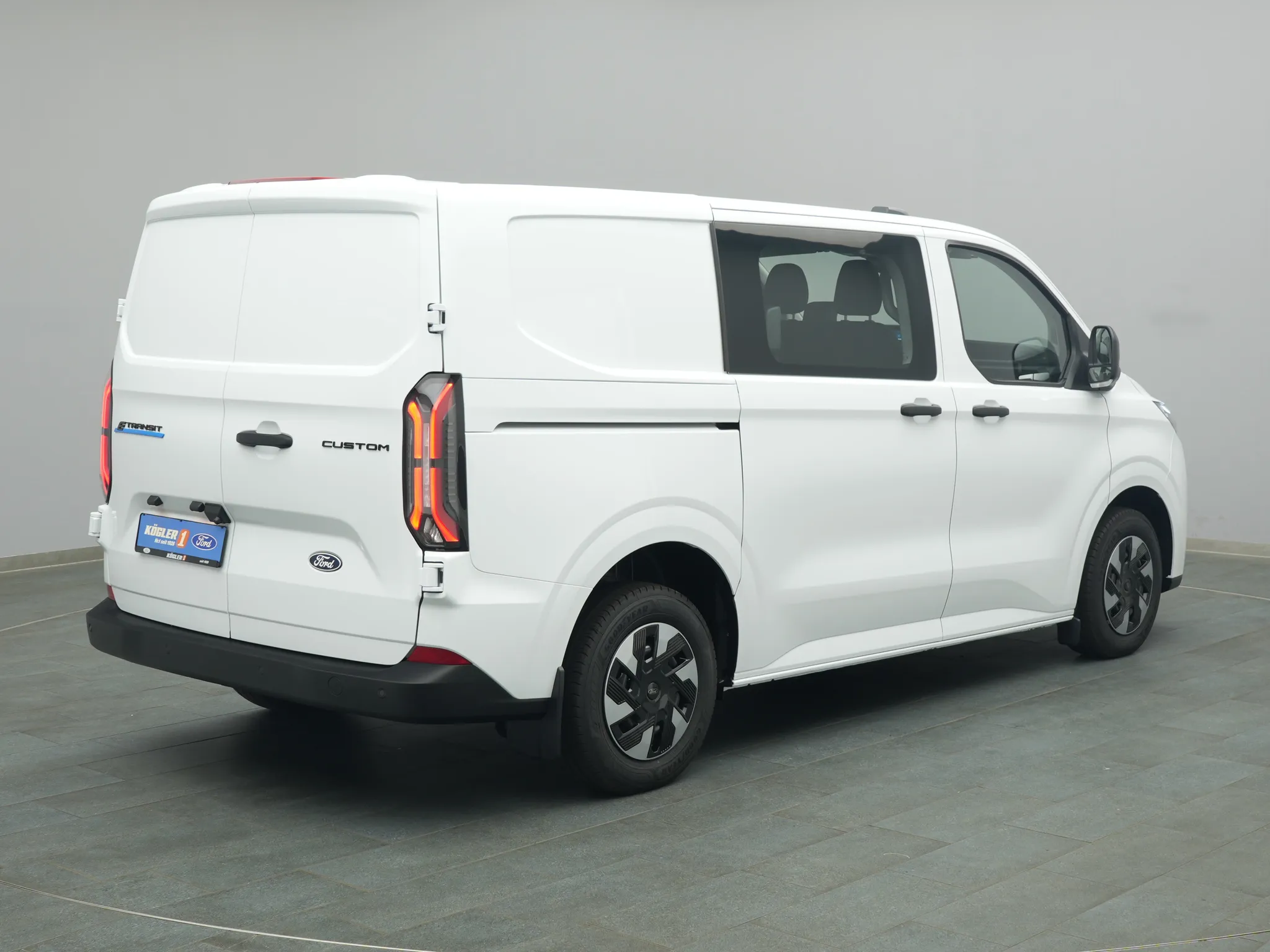 Ford E-Transit Custom Kasten Doka – Bild 4