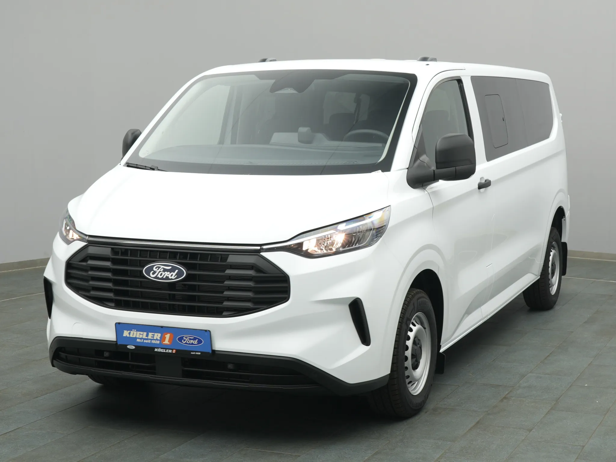 Ford Transit Custom Kombi 320 L2 136PS Automatik Bild