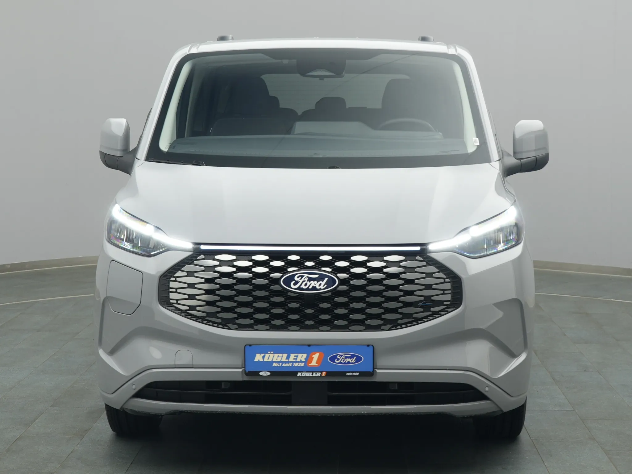 Ford E-Tourneo Custom – Bild 6