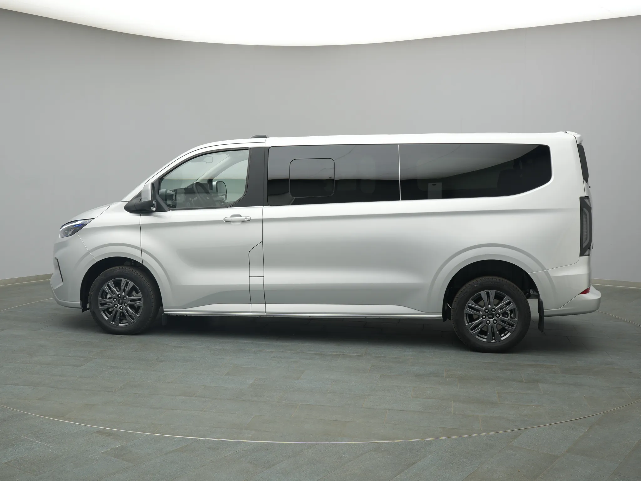 Ford Tourneo Custom – Bild 3