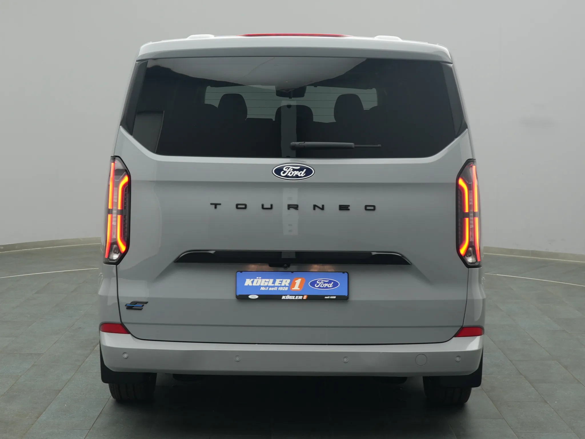 Ford E-Tourneo Custom – Bild 7