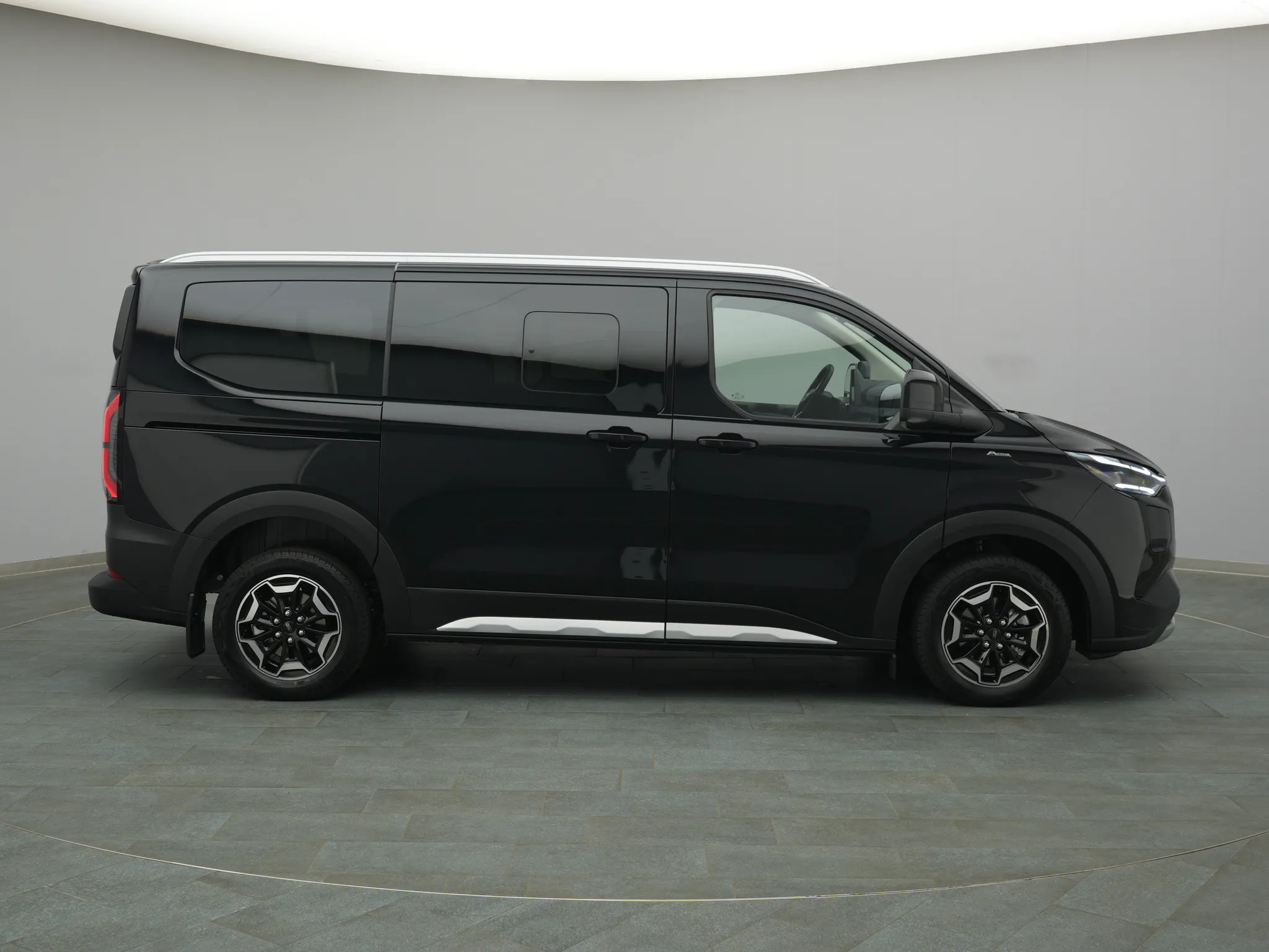 Ford Tourneo Custom – Bild 8