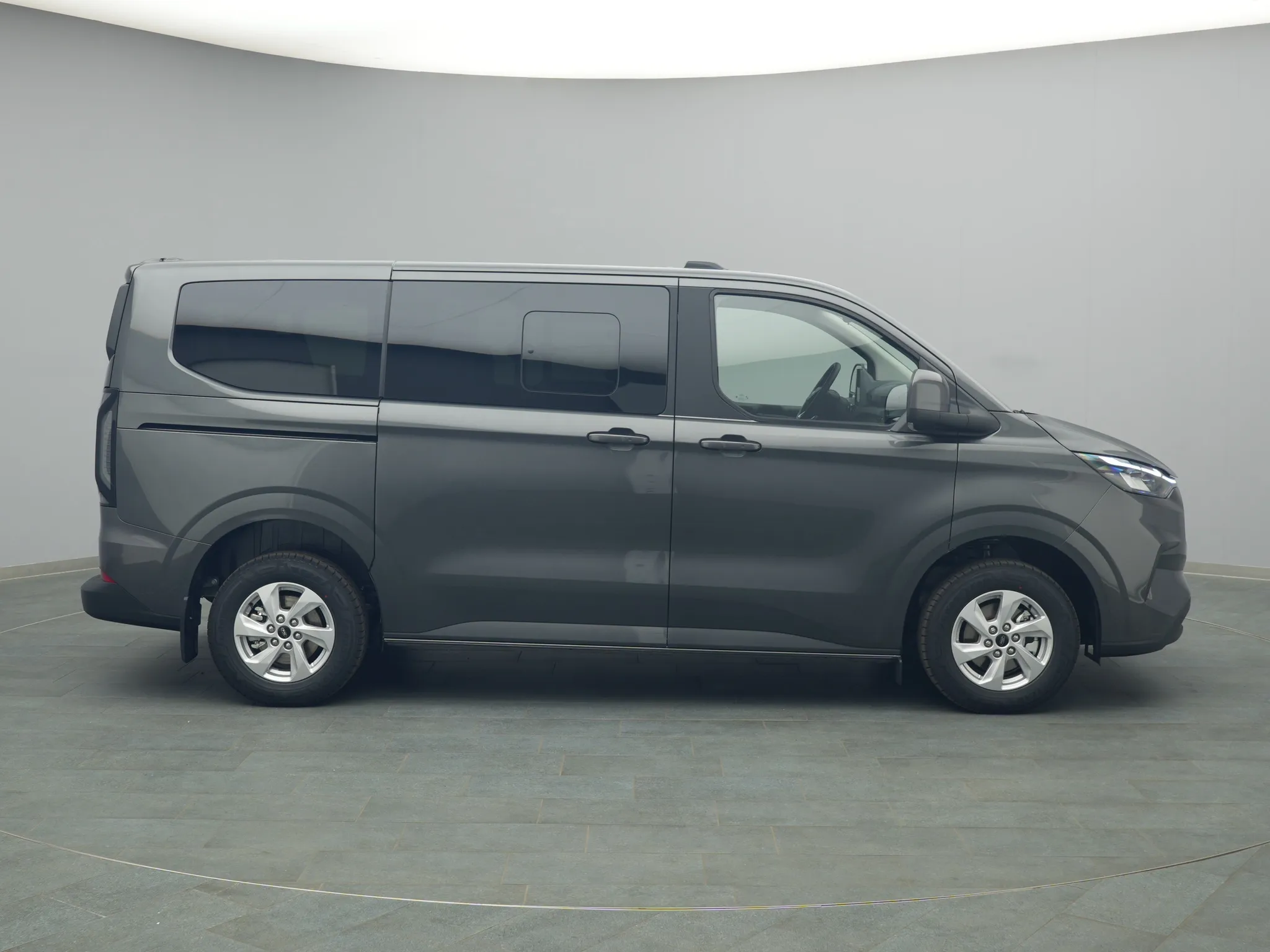 Ford Tourneo Custom – Bild 8