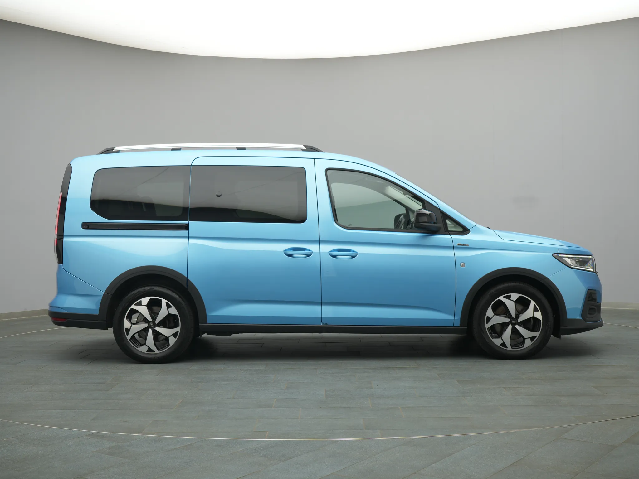 Ford Grand Tourneo – Bild 8