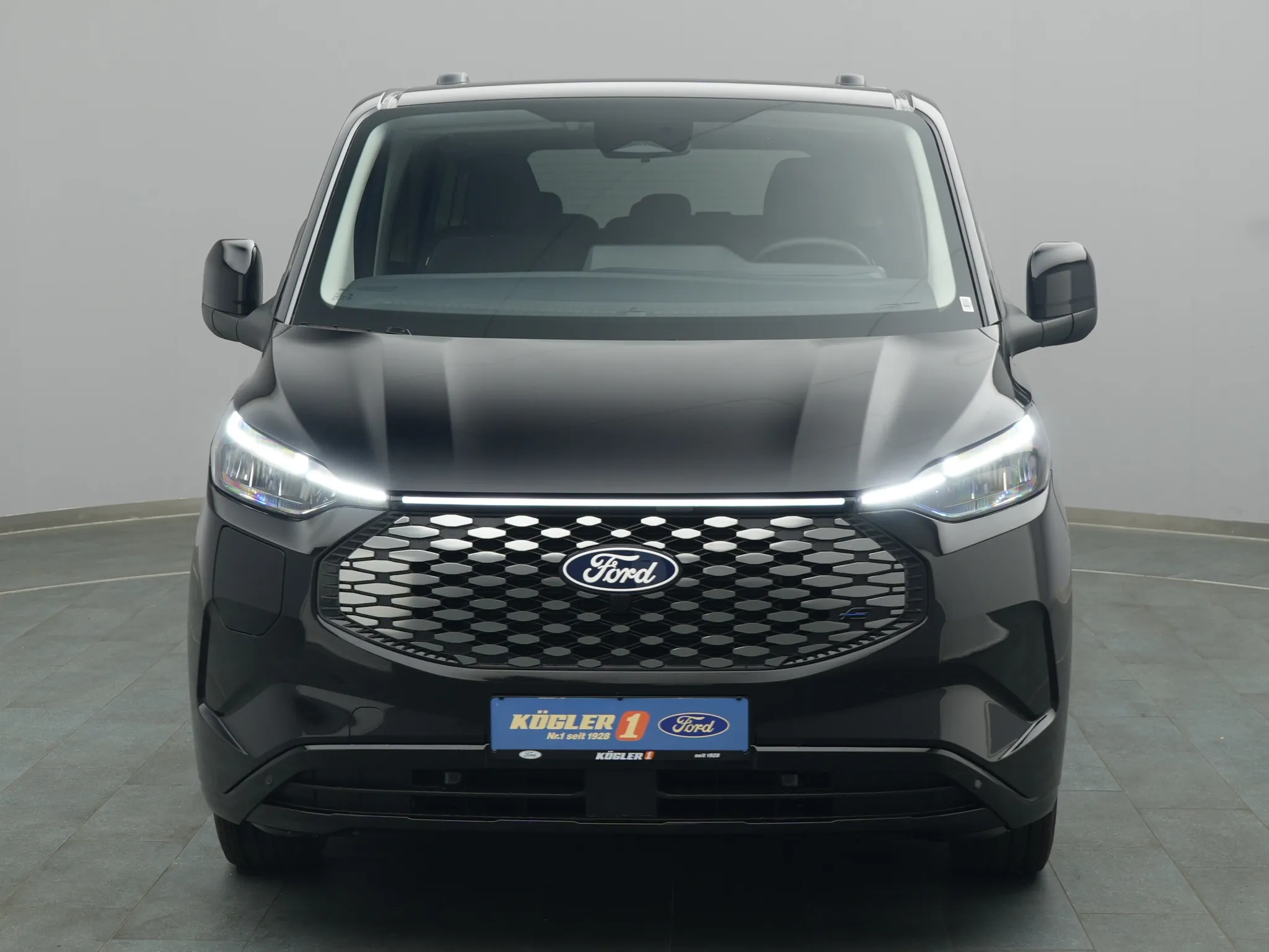 Ford E-Tourneo Custom – Bild 6