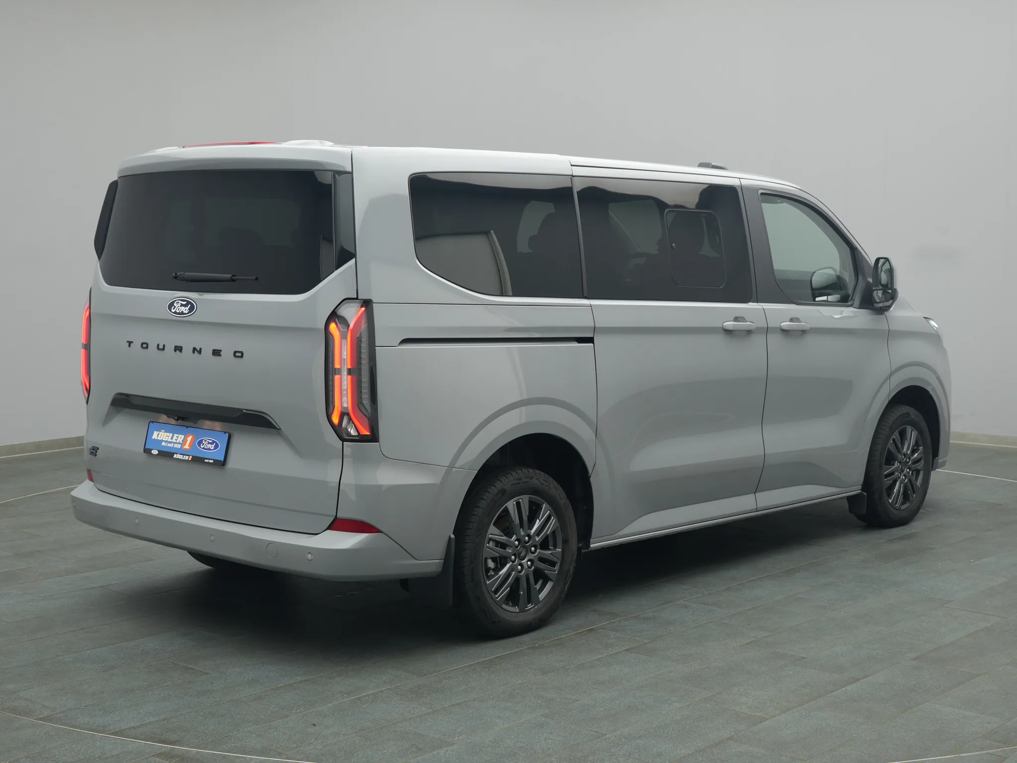 Ford E-Tourneo Custom – Bild 4