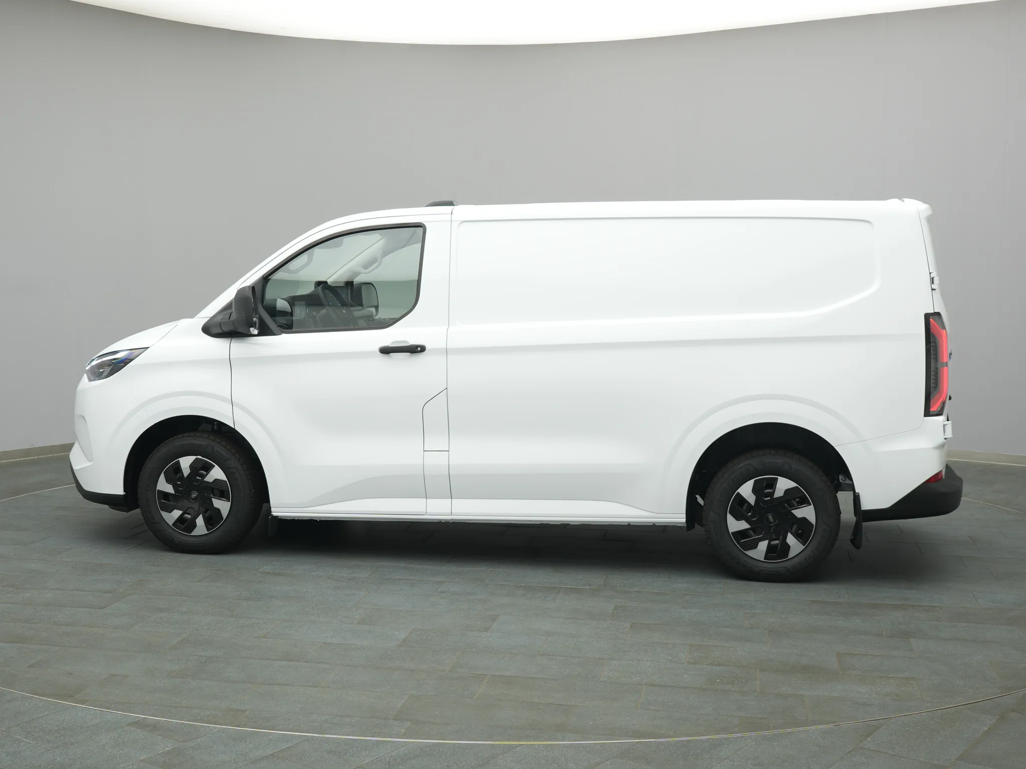 Ford E-Transit Custom Kasten – Bild 3