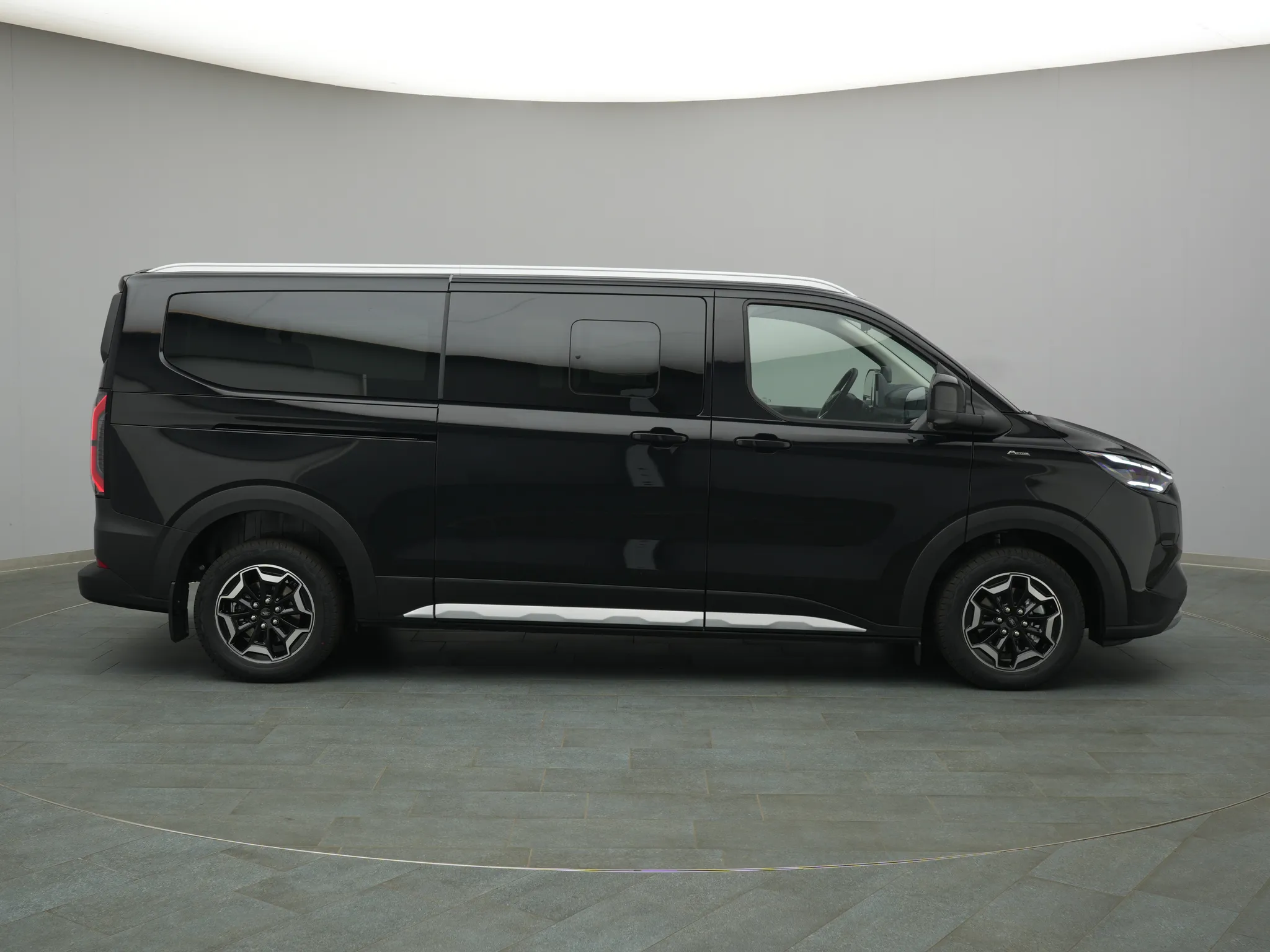 Ford Tourneo Custom – Bild 8