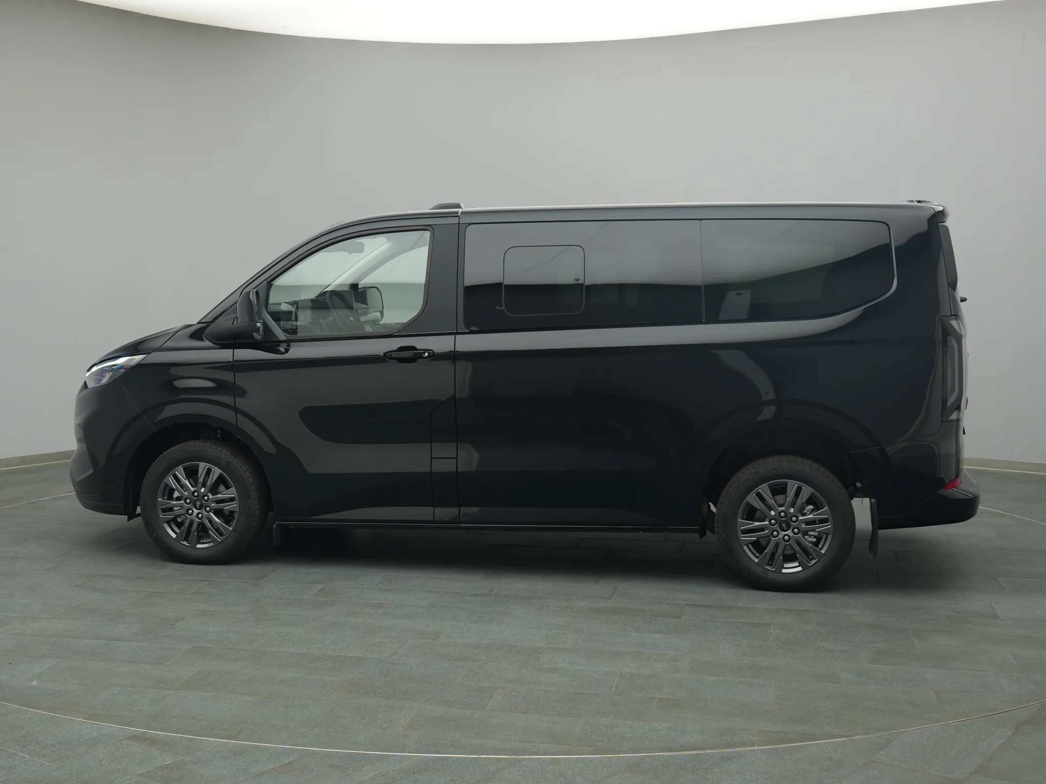 Ford Tourneo Custom – Bild 3