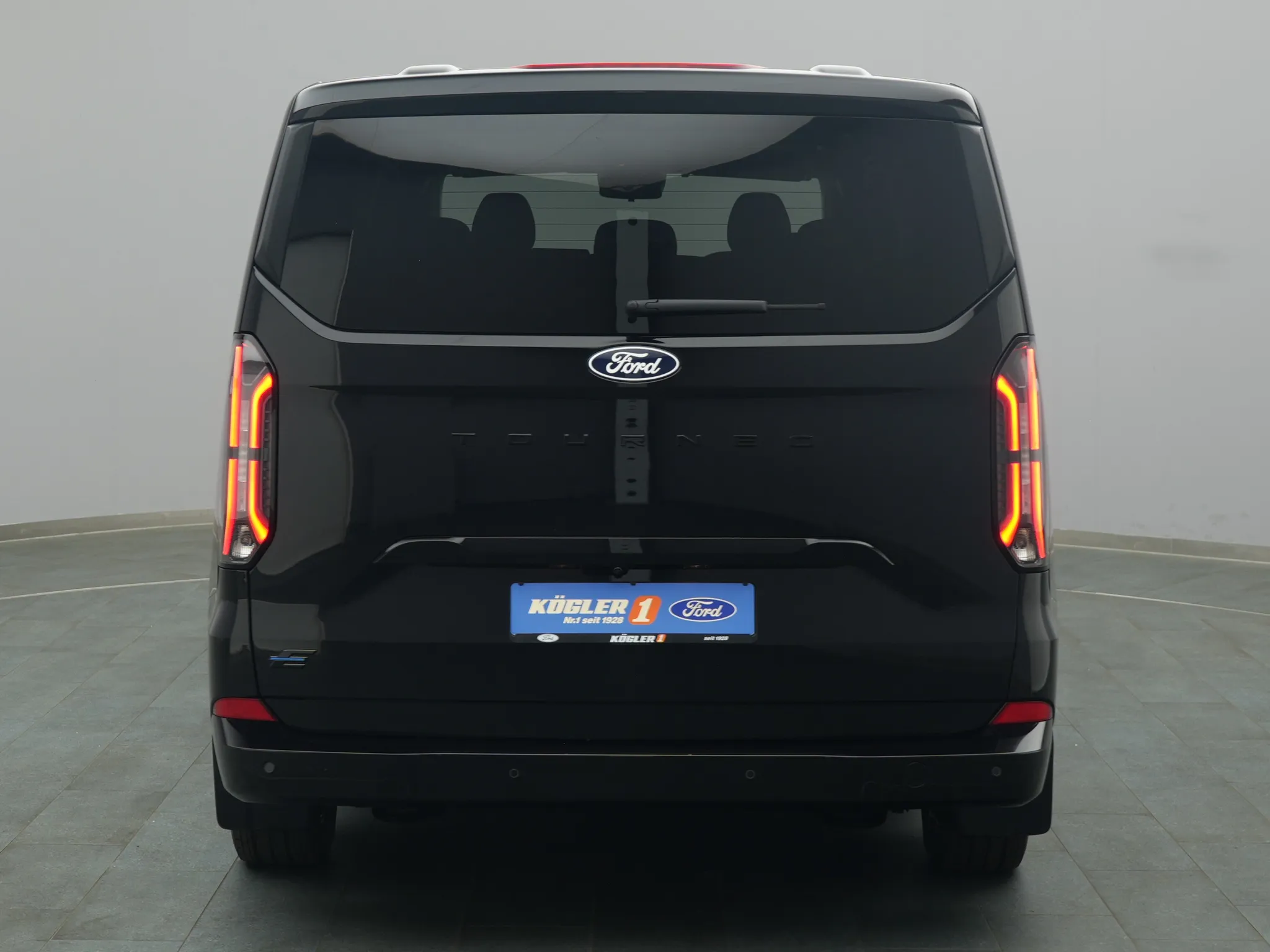 Ford E-Tourneo Custom – Bild 7