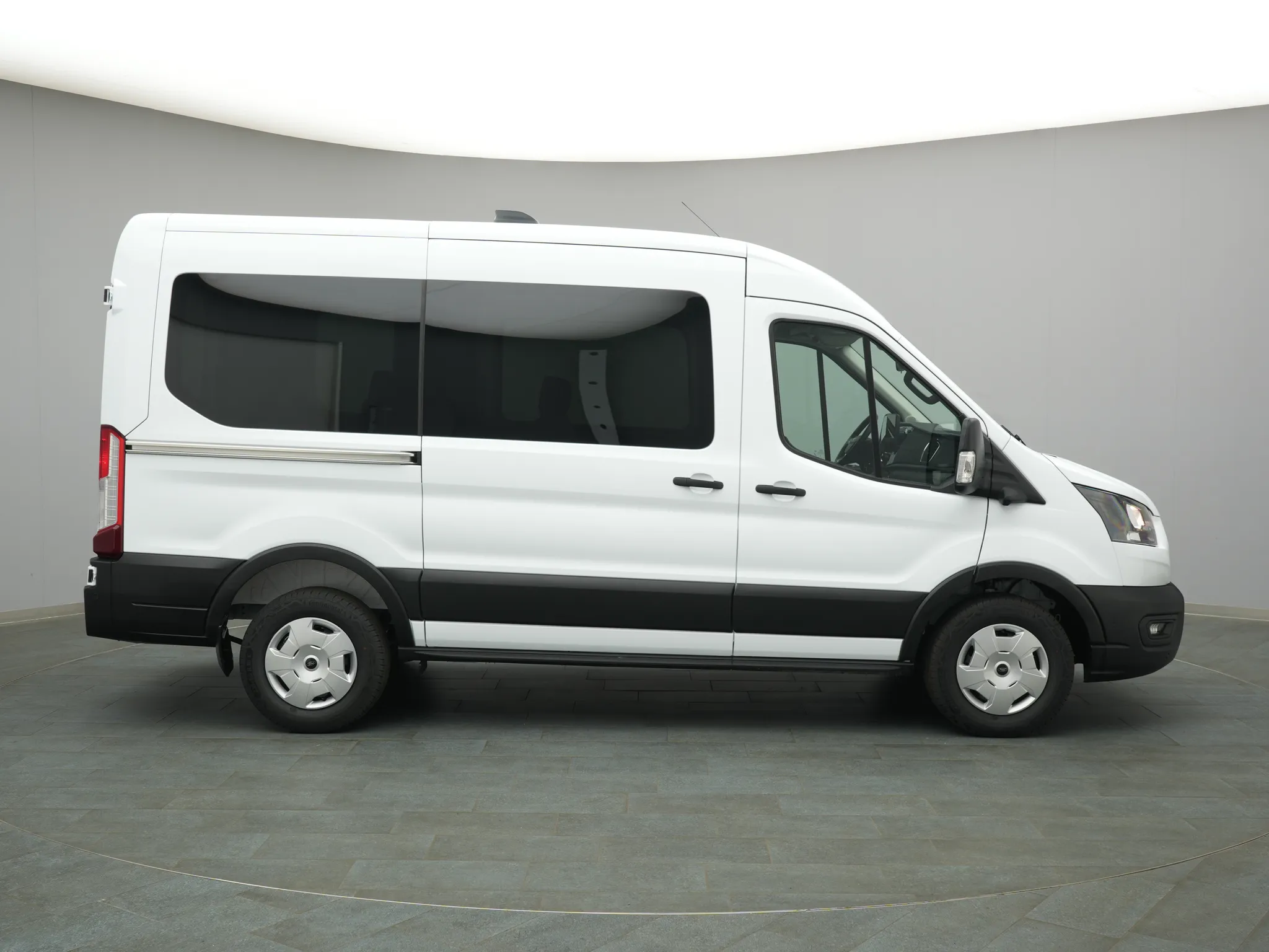 Ford Transit Kombi – Bild 8