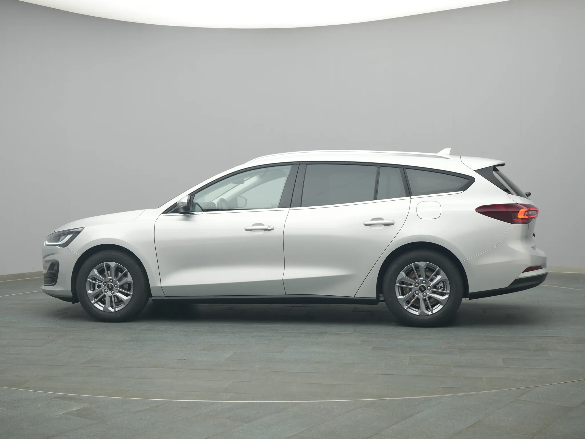 Ford Focus Titanium X – Bild 3