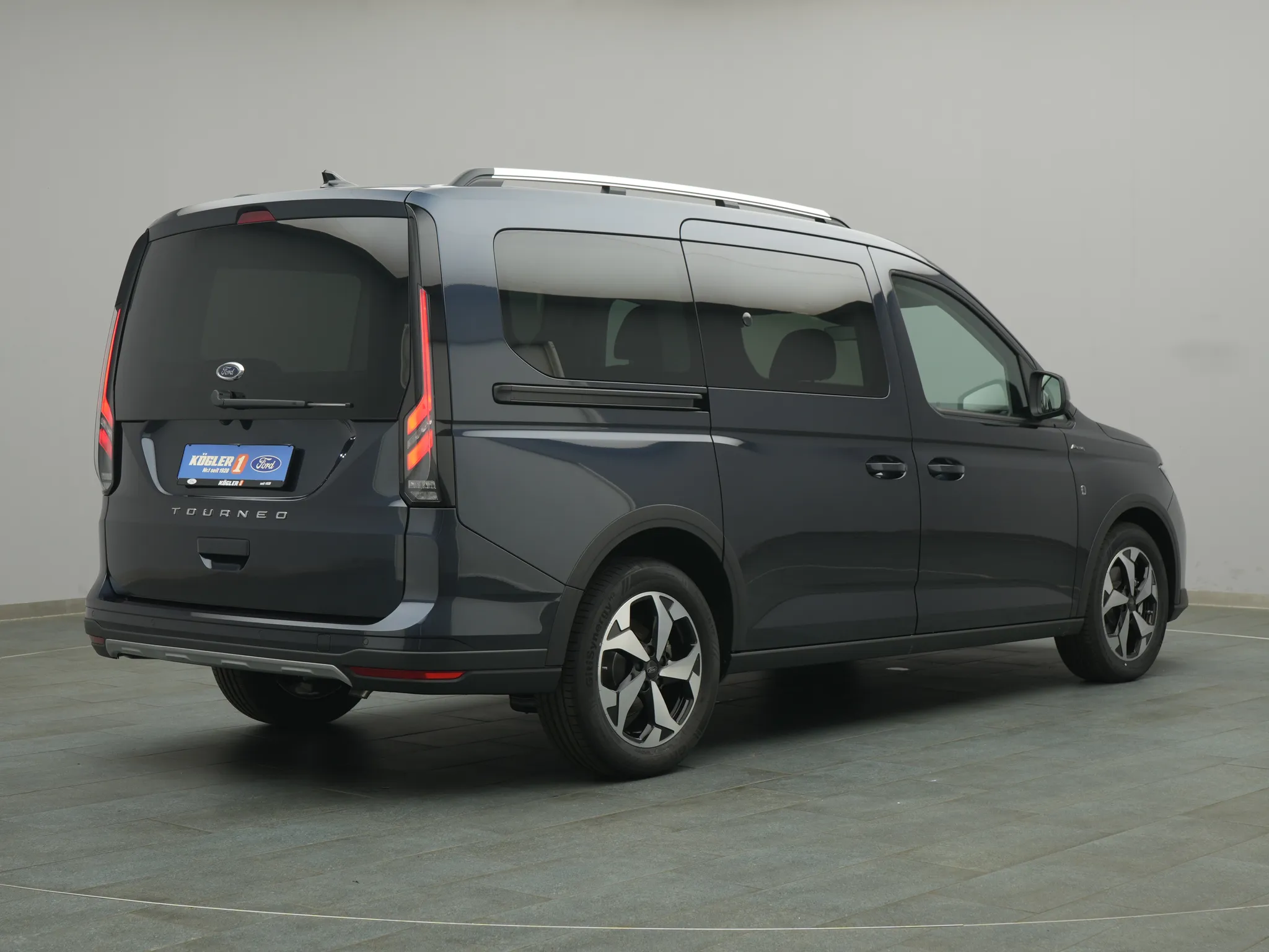 Ford Grand Tourneo – Bild 4