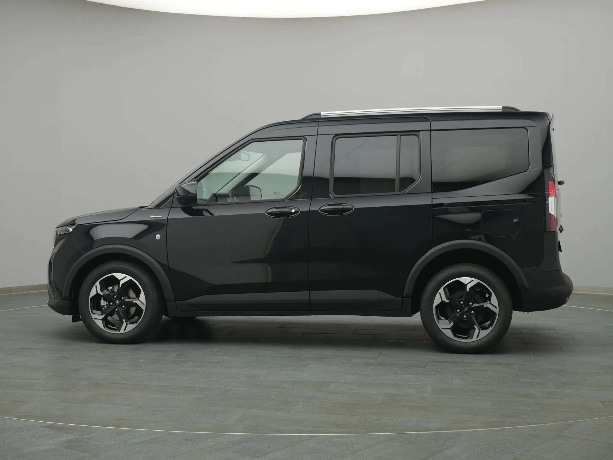 Ford Tourneo Courier Active – Bild 3