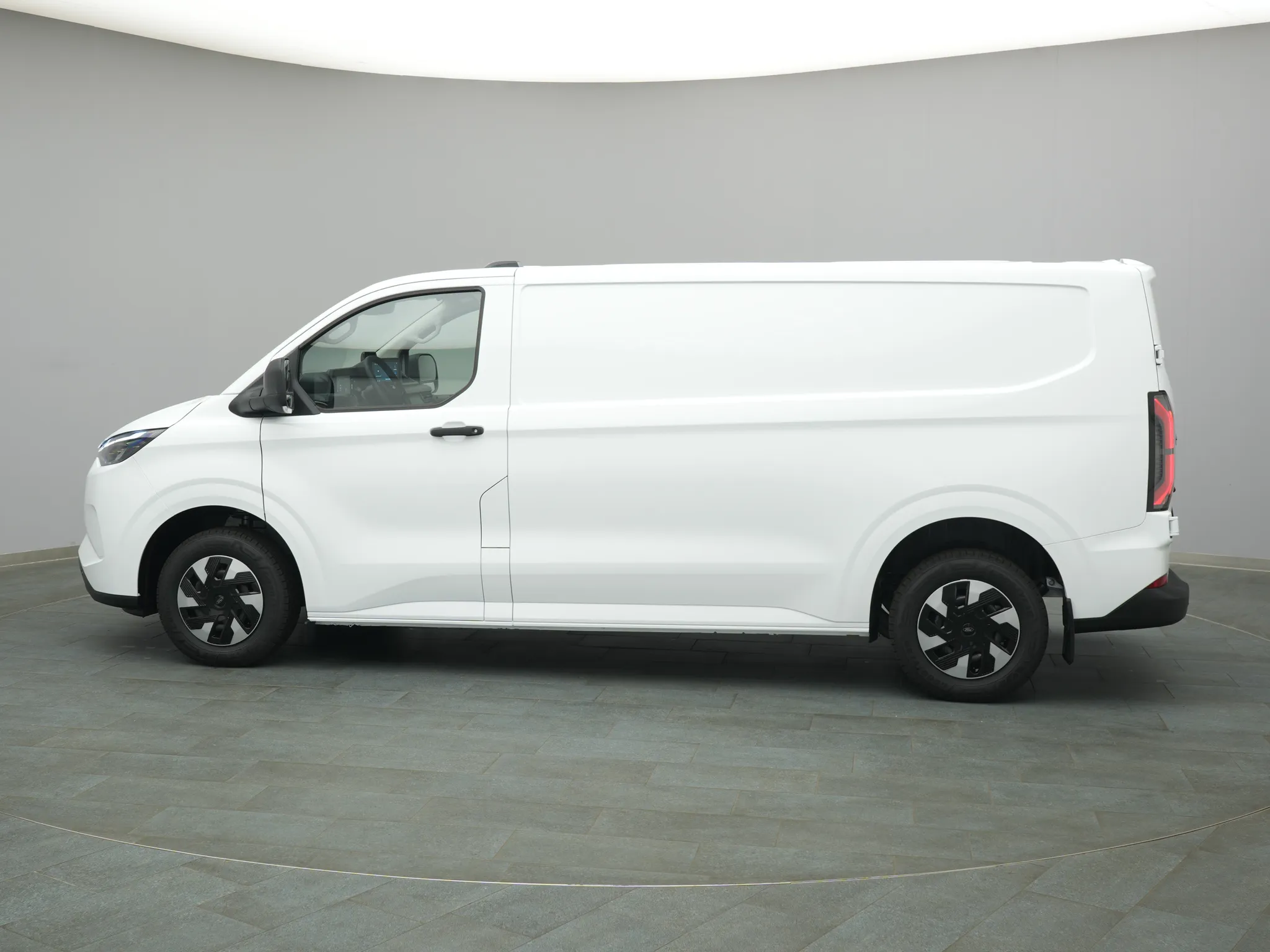 Ford E-Transit Custom Kasten – Bild 3