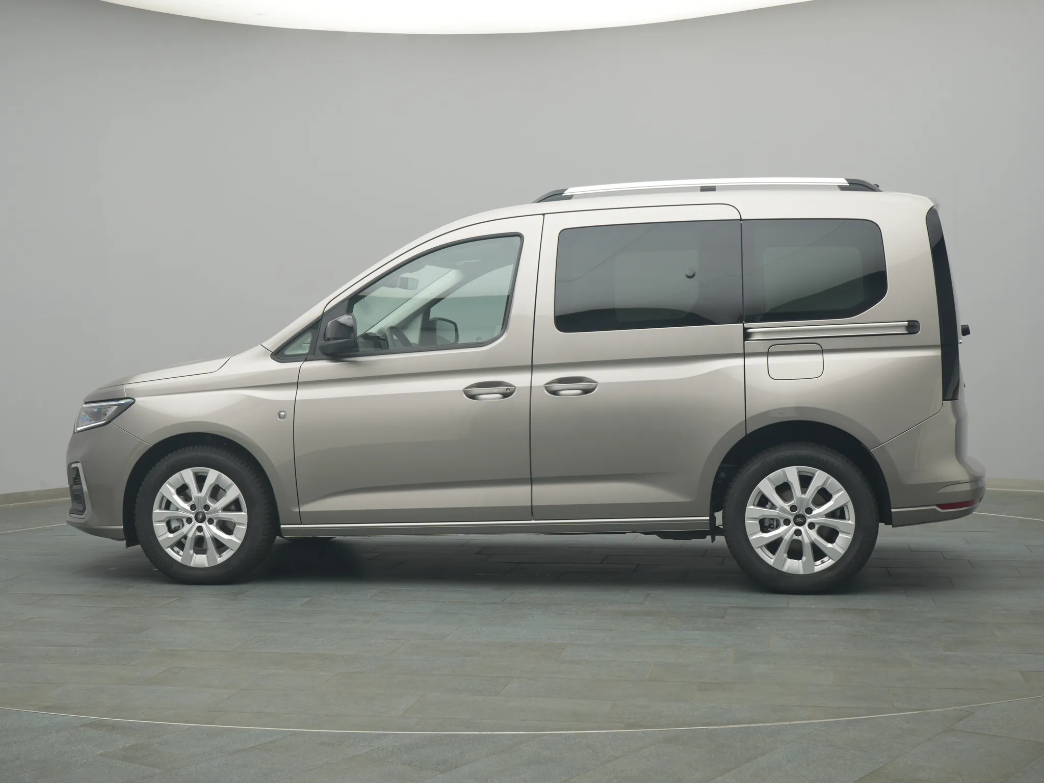 Ford Tourneo Connect Titanium – Bild 3