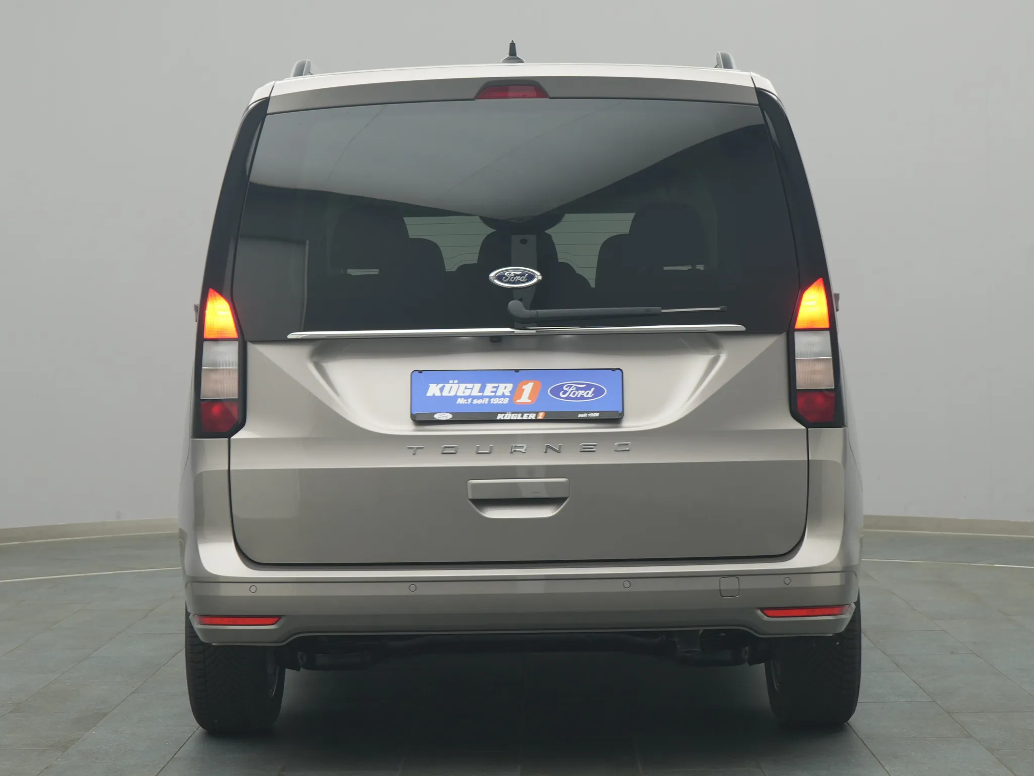 Ford Tourneo Connect Titanium – Bild 7