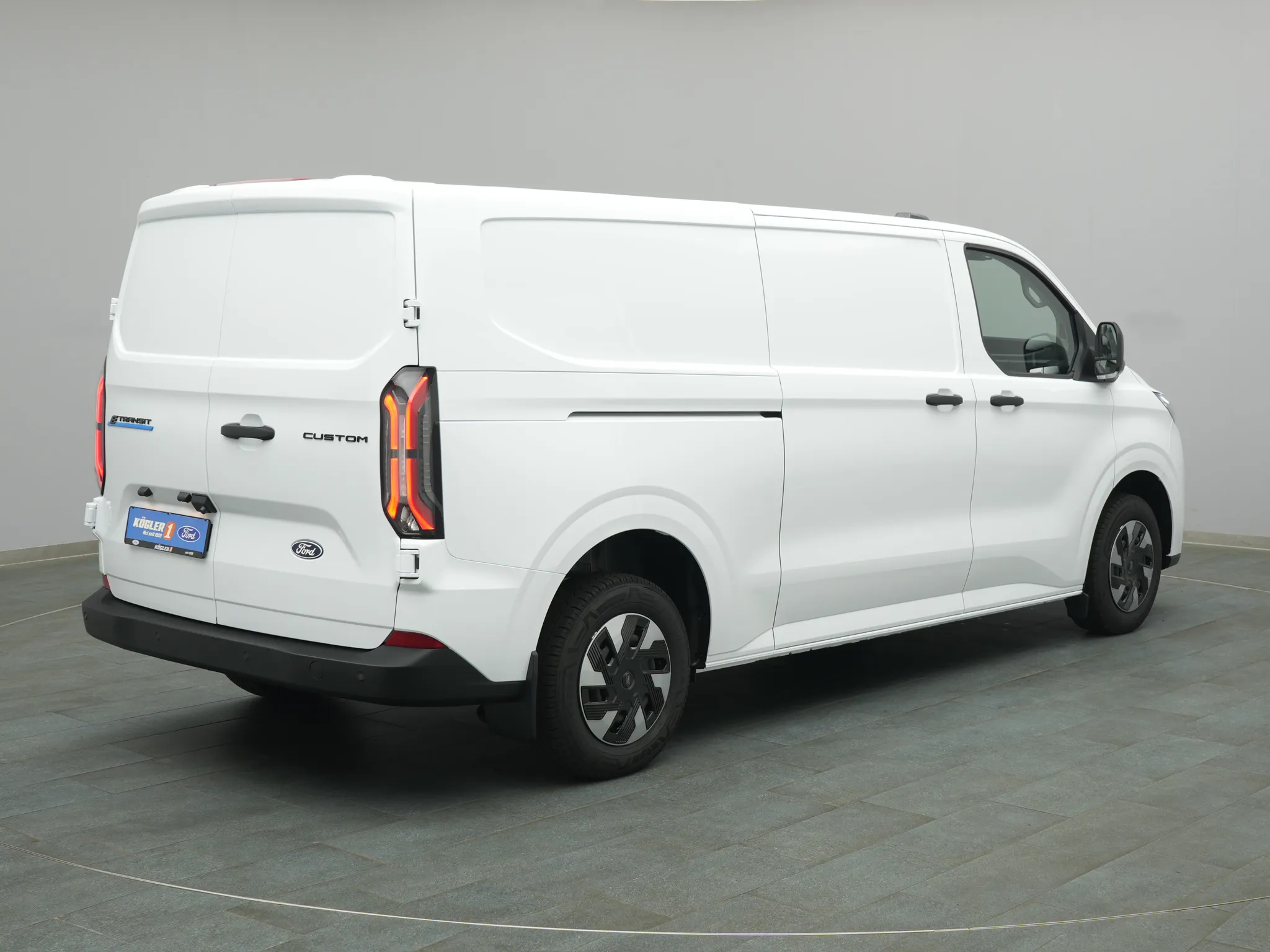 Ford E-Transit Custom Kasten – Bild 4