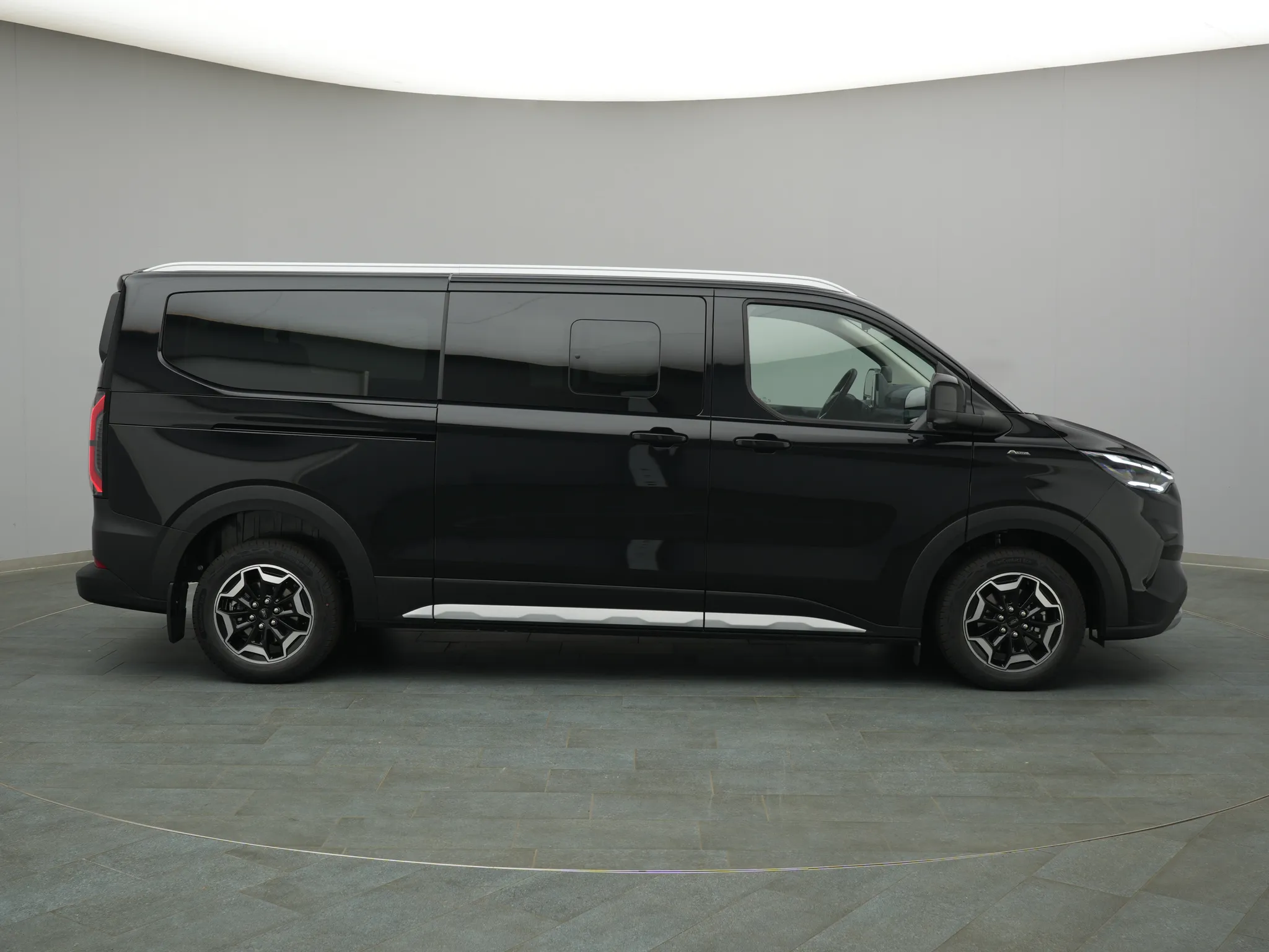 Ford Tourneo Custom – Bild 8