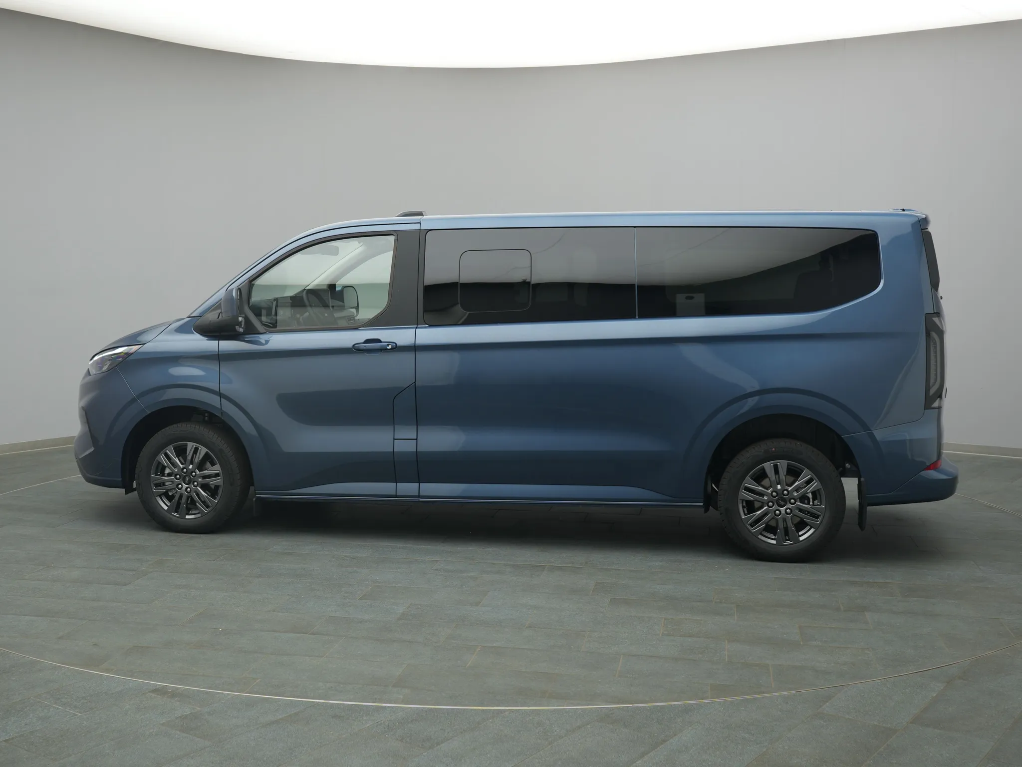 Ford Tourneo Custom – Bild 3