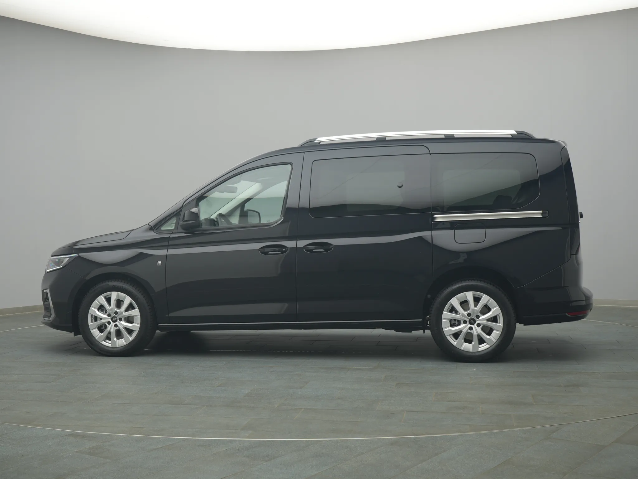 Ford Grand Tourneo – Bild 3