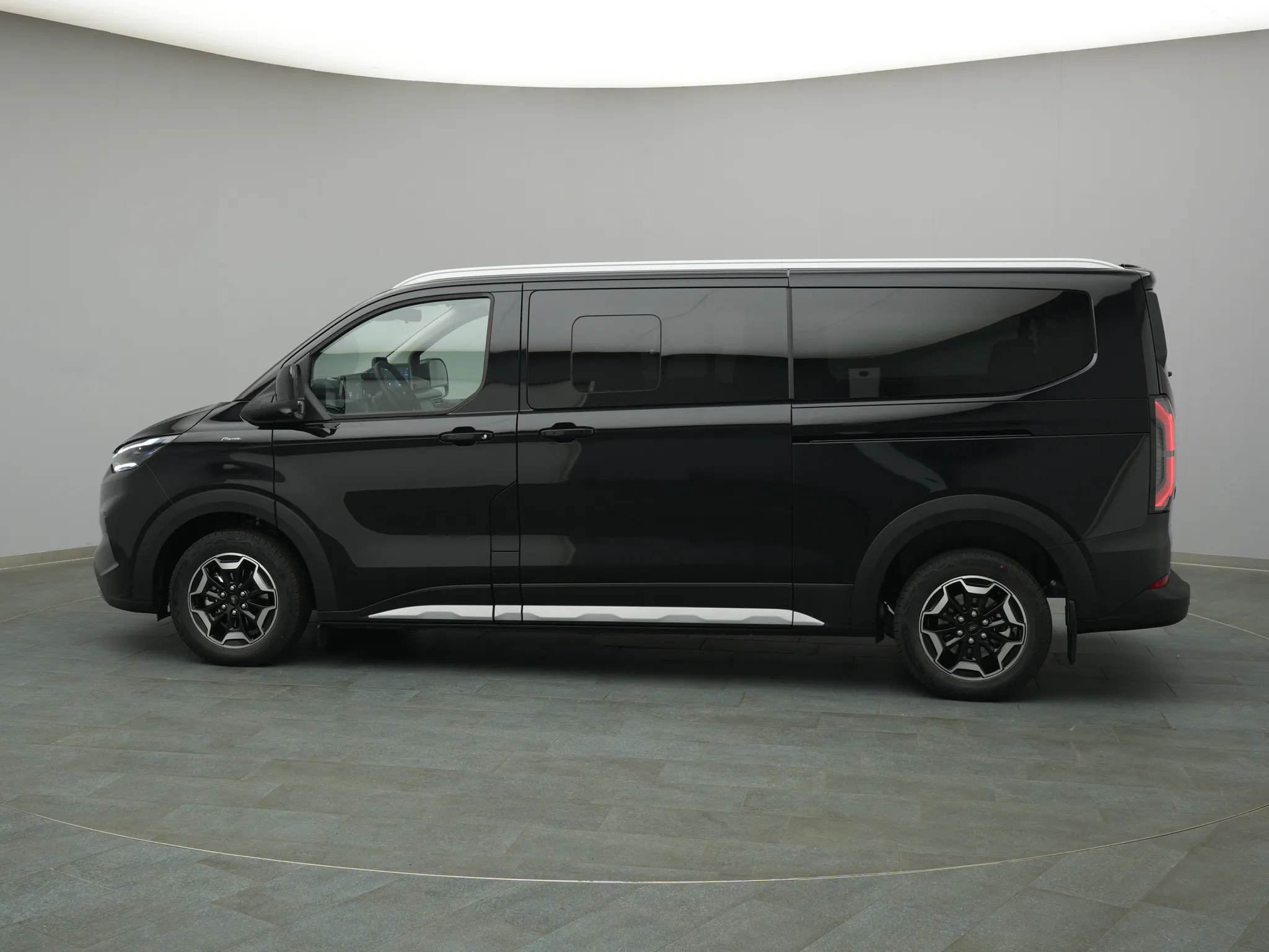 Ford Tourneo Custom – Bild 3