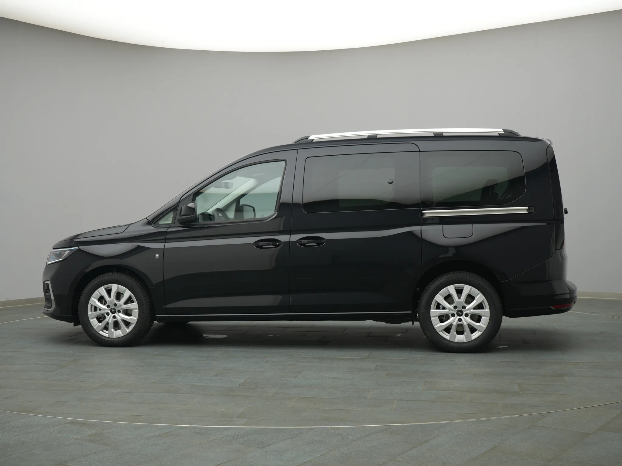 Ford Grand Tourneo – Bild 3