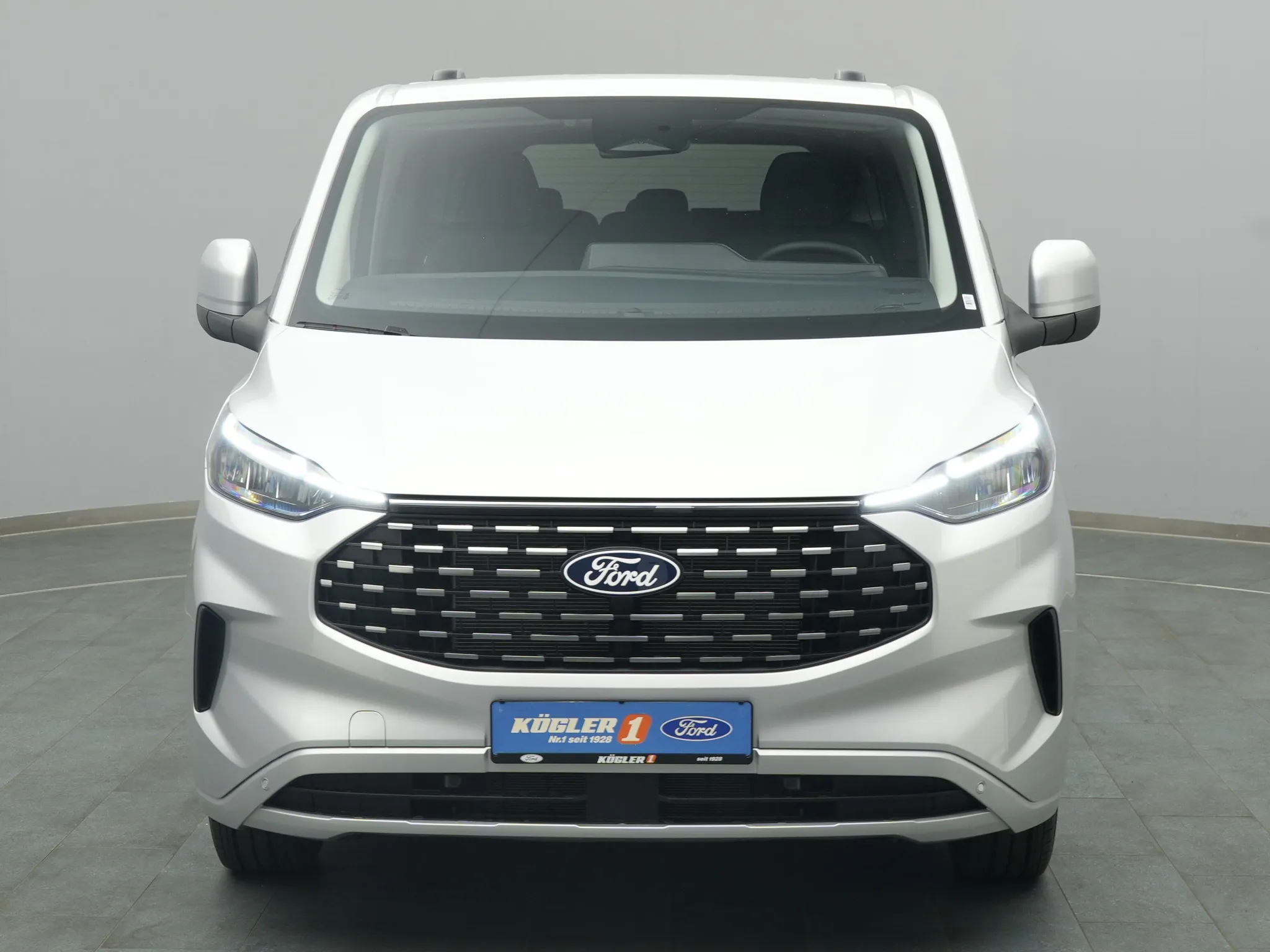 Ford Tourneo Custom – Bild 6