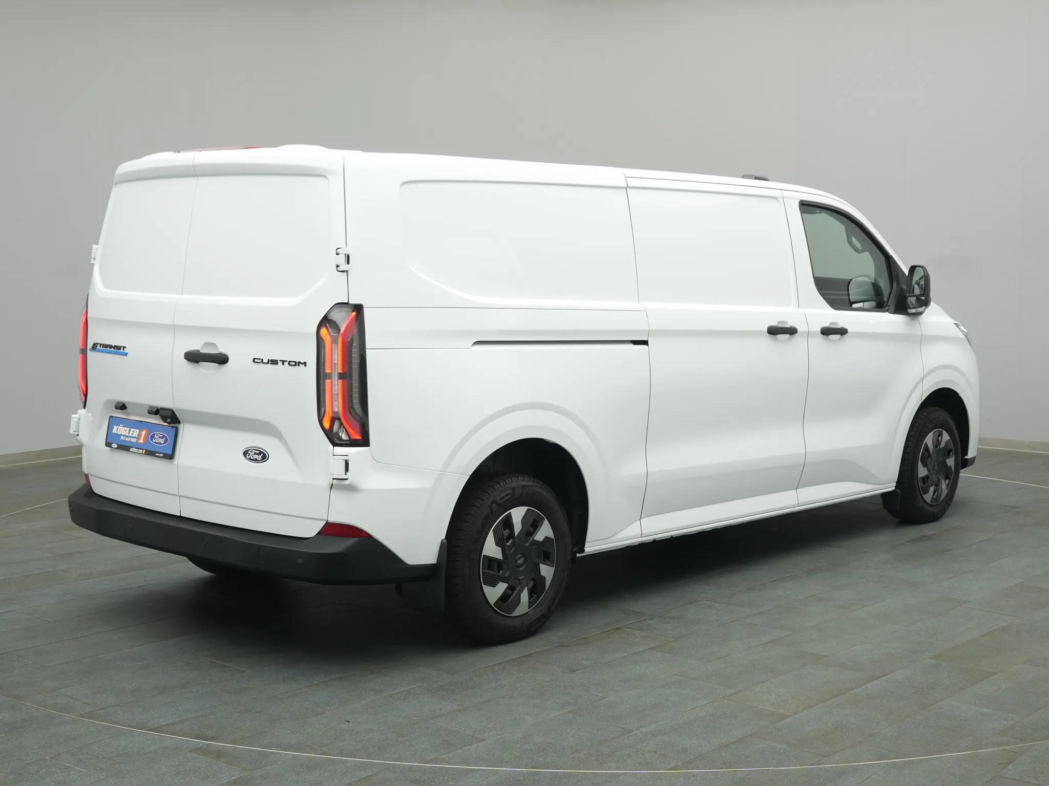 Ford E-Transit Custom Kasten – Bild 4