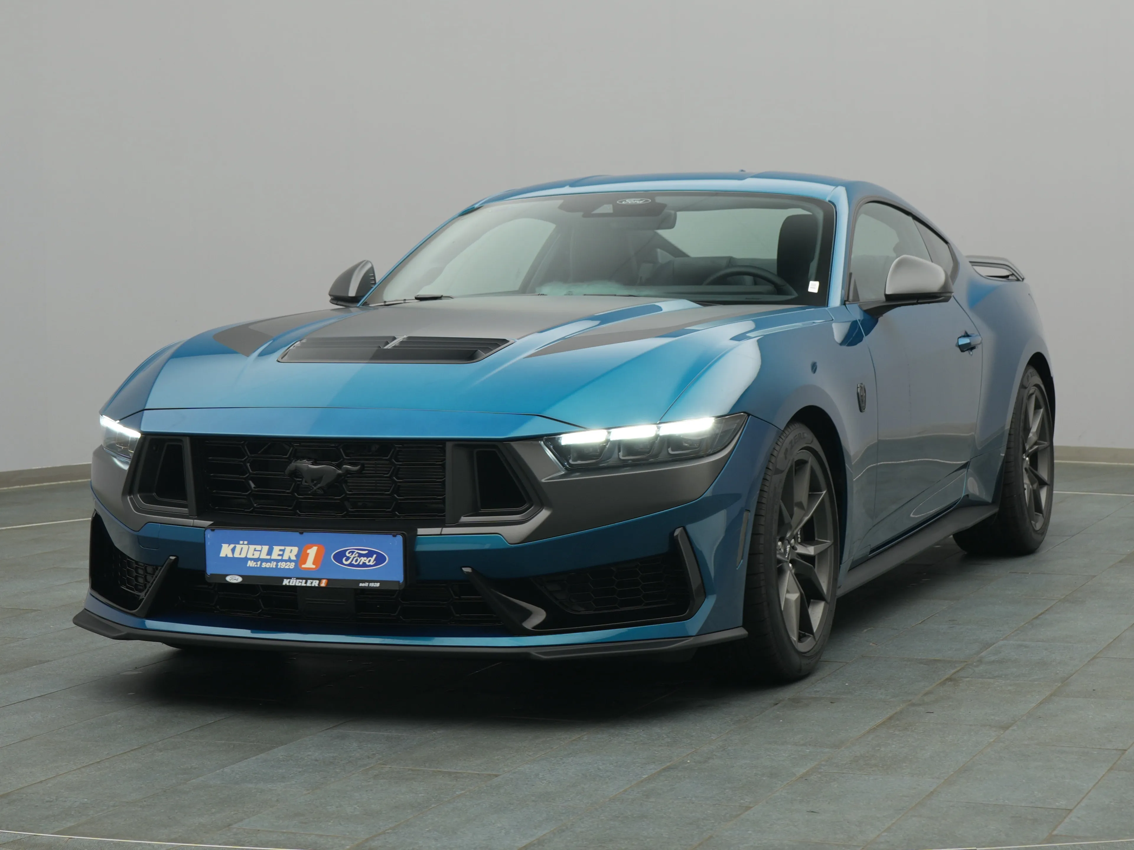 Ford Mustang Dark Horse Coupé V8 454PS AutomatikBild